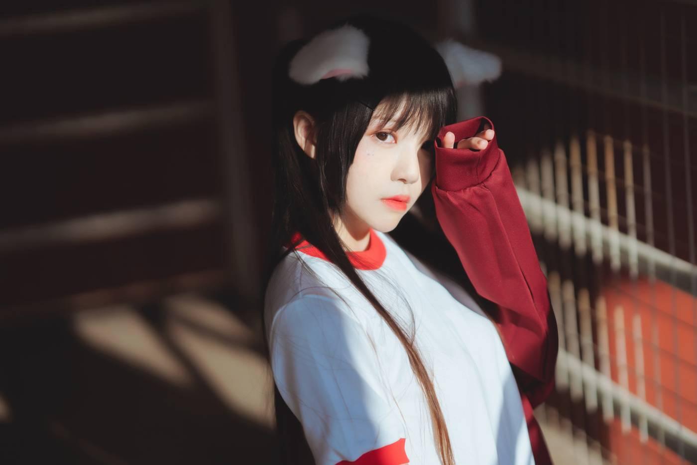 桜桃喵 – NO.54 未熟2 红色体操服 [44P]插图3