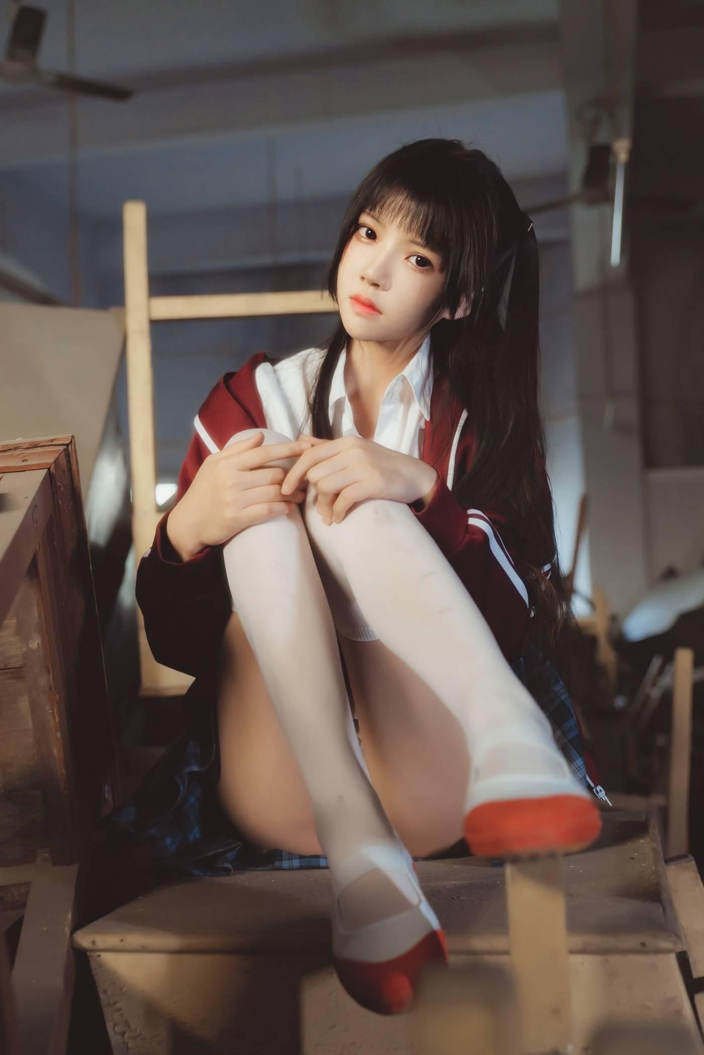 桜桃喵 – NO.57 未熟3 废弃教室 [38P]插图8