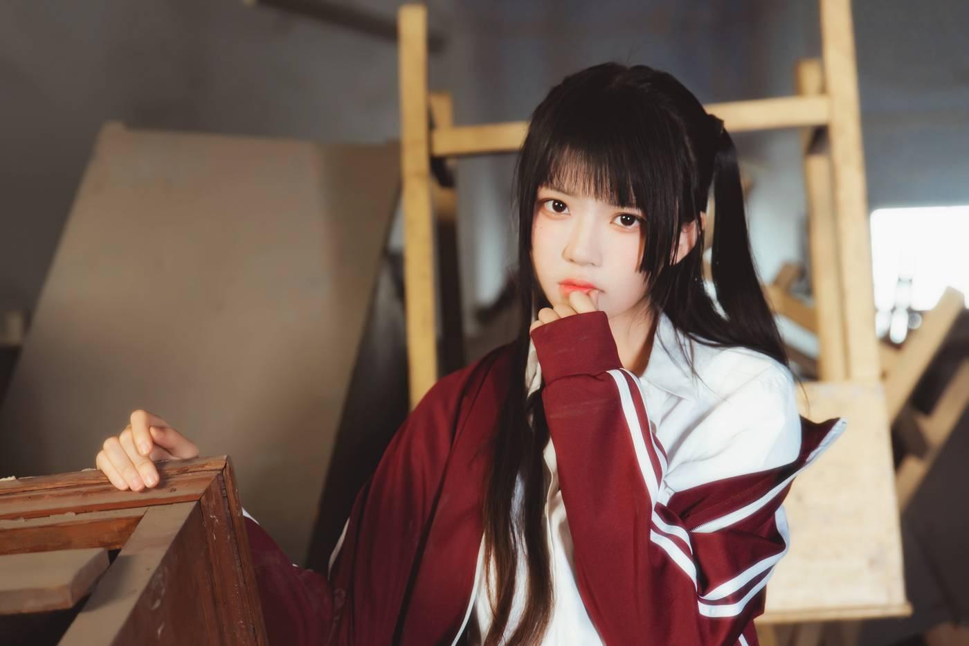 桜桃喵 – NO.57 未熟3 废弃教室 [38P]插图