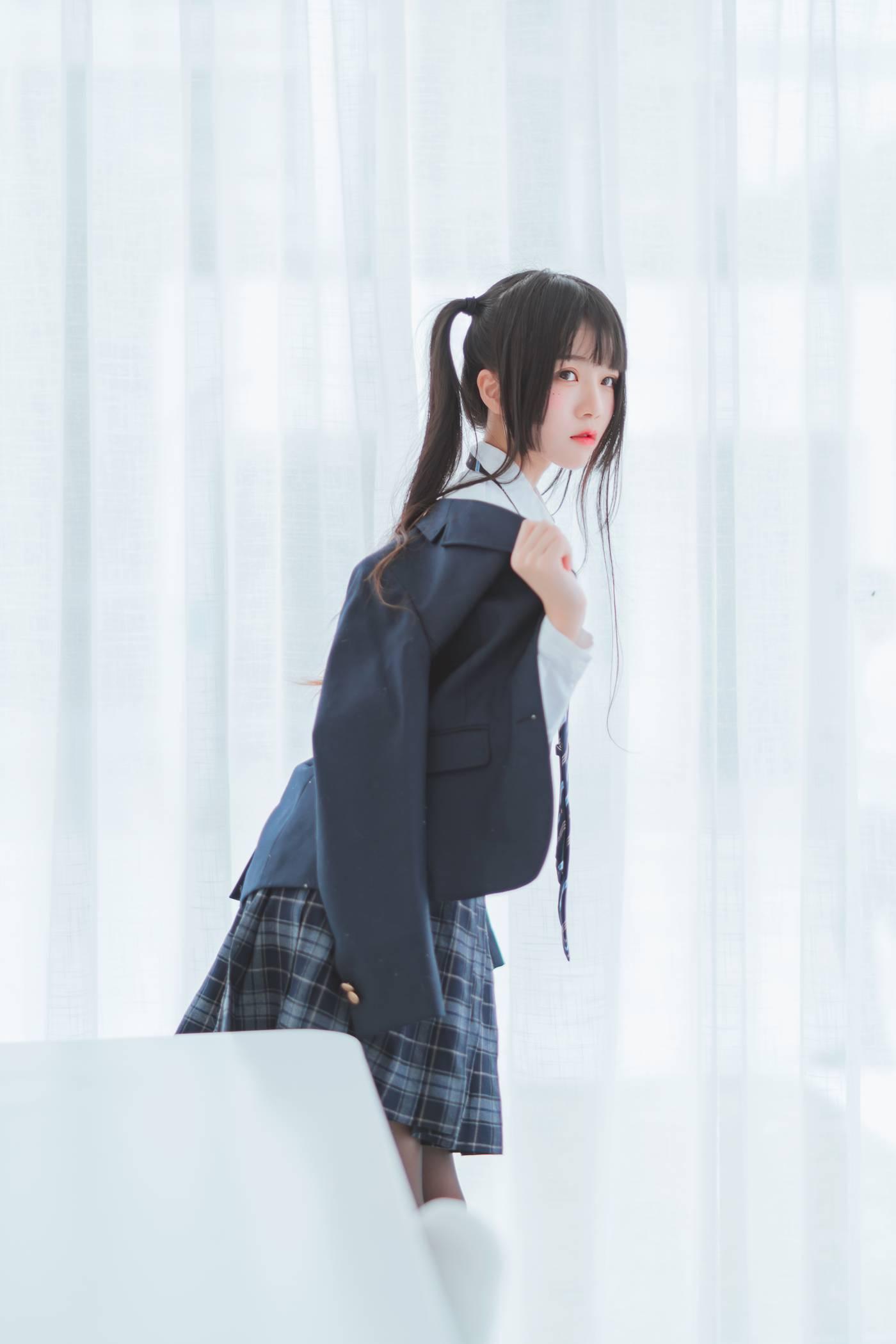 桜桃喵 – NO.51 未熟2 冬制服 [45P]插图6