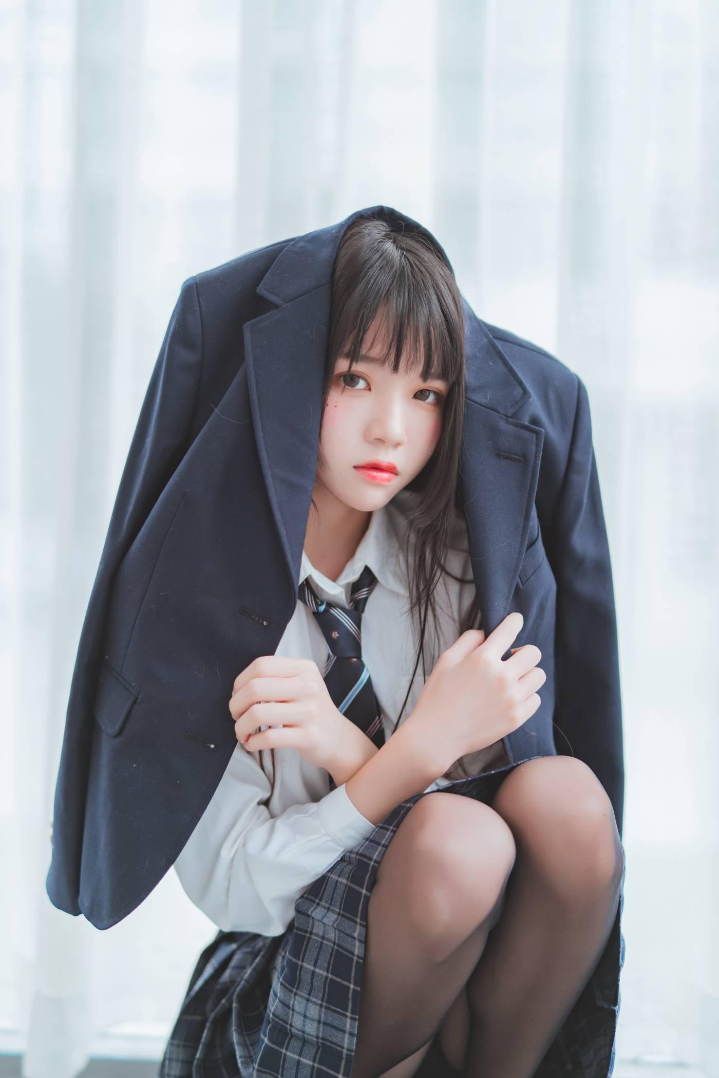 桜桃喵 – NO.51 未熟2 冬制服 [45P]插图7