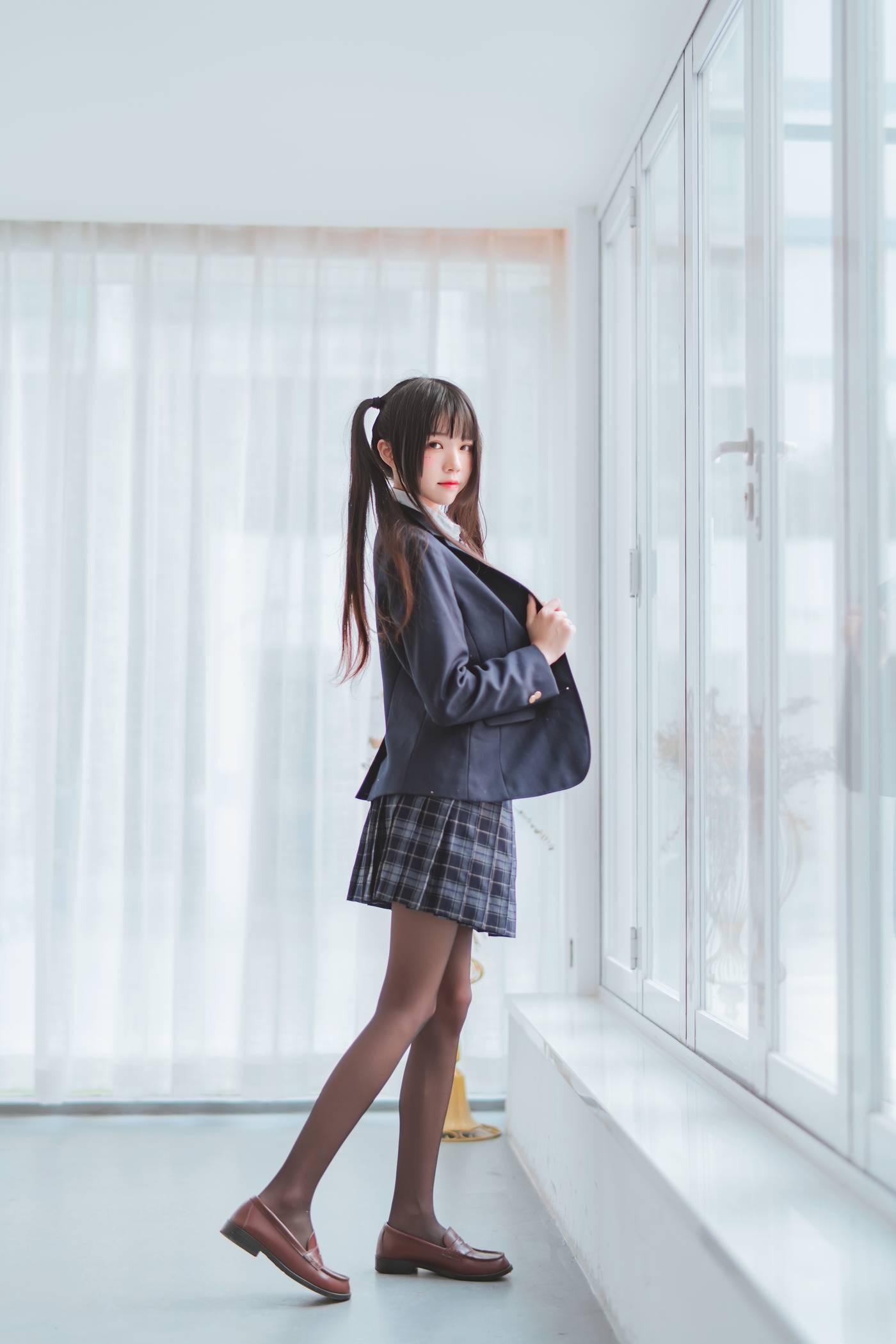 桜桃喵 – NO.51 未熟2 冬制服 [45P]插图4