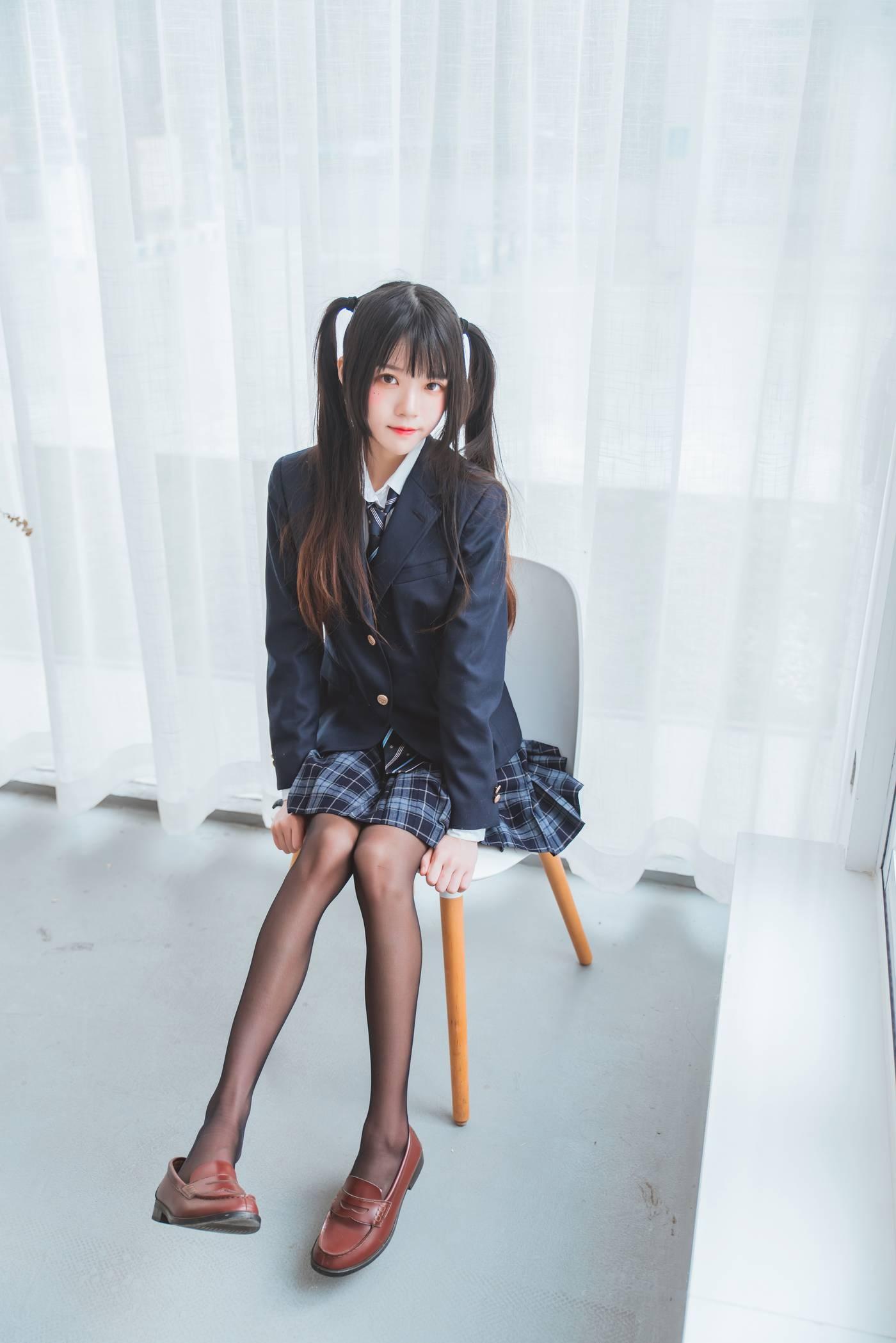 桜桃喵 – NO.51 未熟2 冬制服 [45P]插图7