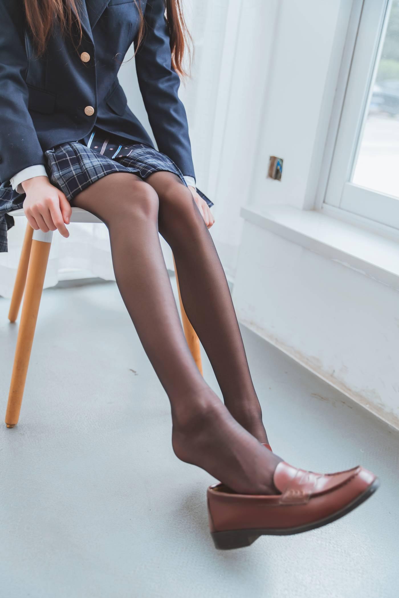 桜桃喵 – NO.51 未熟2 冬制服 [45P]插图8