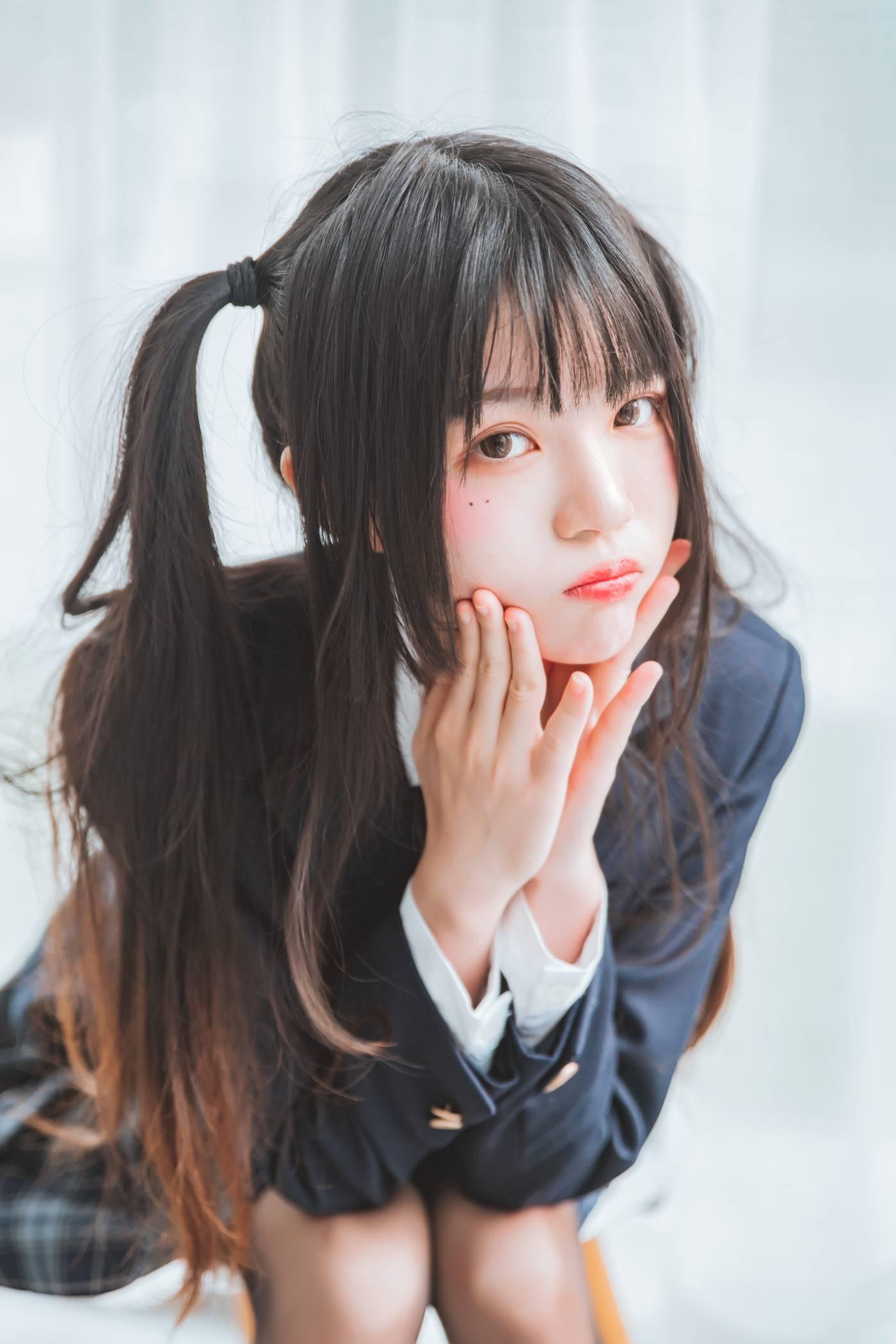 桜桃喵 – NO.51 未熟2 冬制服 [45P]插图1