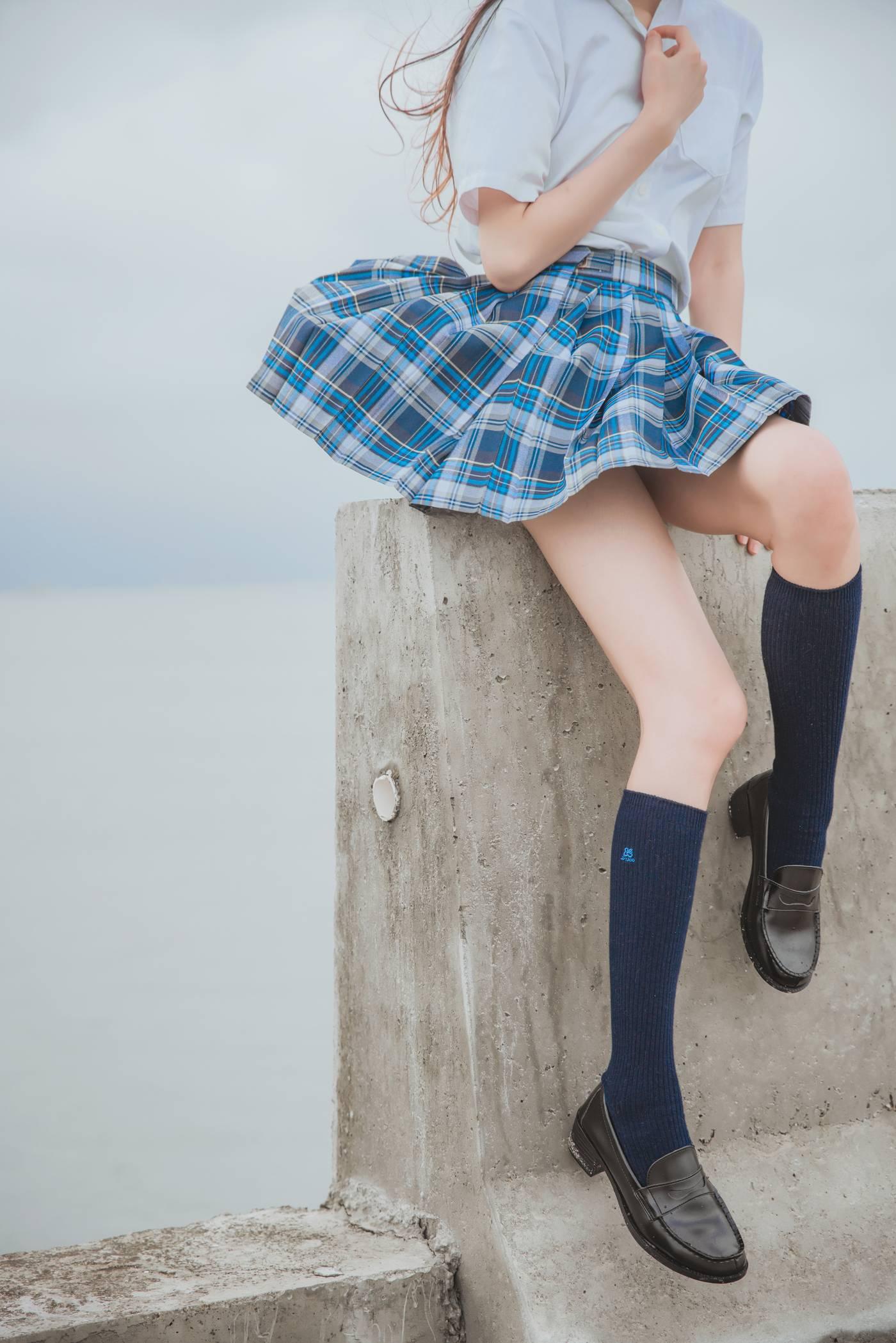 桜桃喵 – NO.73 耳畔的风 [27P]插图4