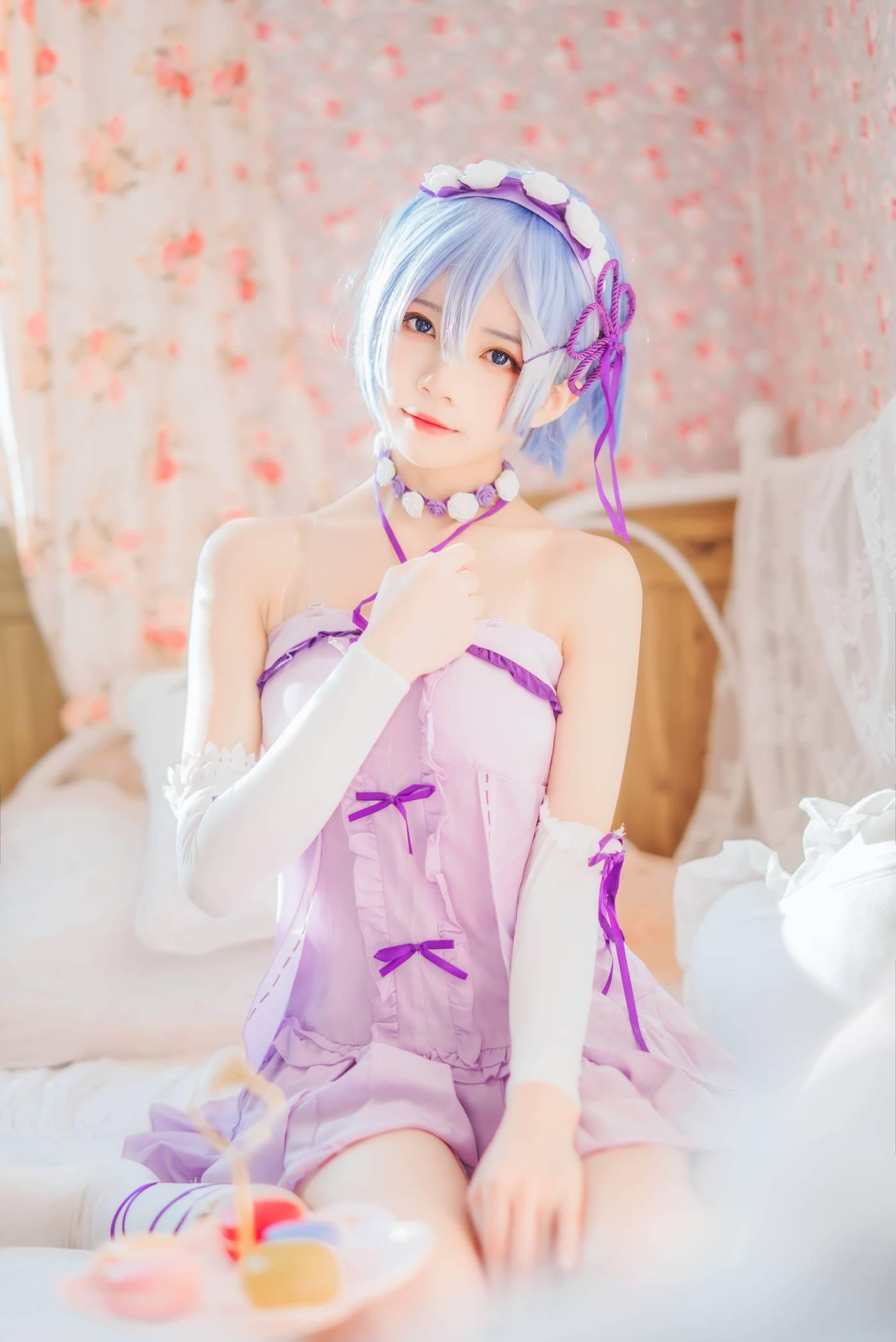 桜桃喵 – NO.85 蕾姆小睡裙 [40P]插图5
