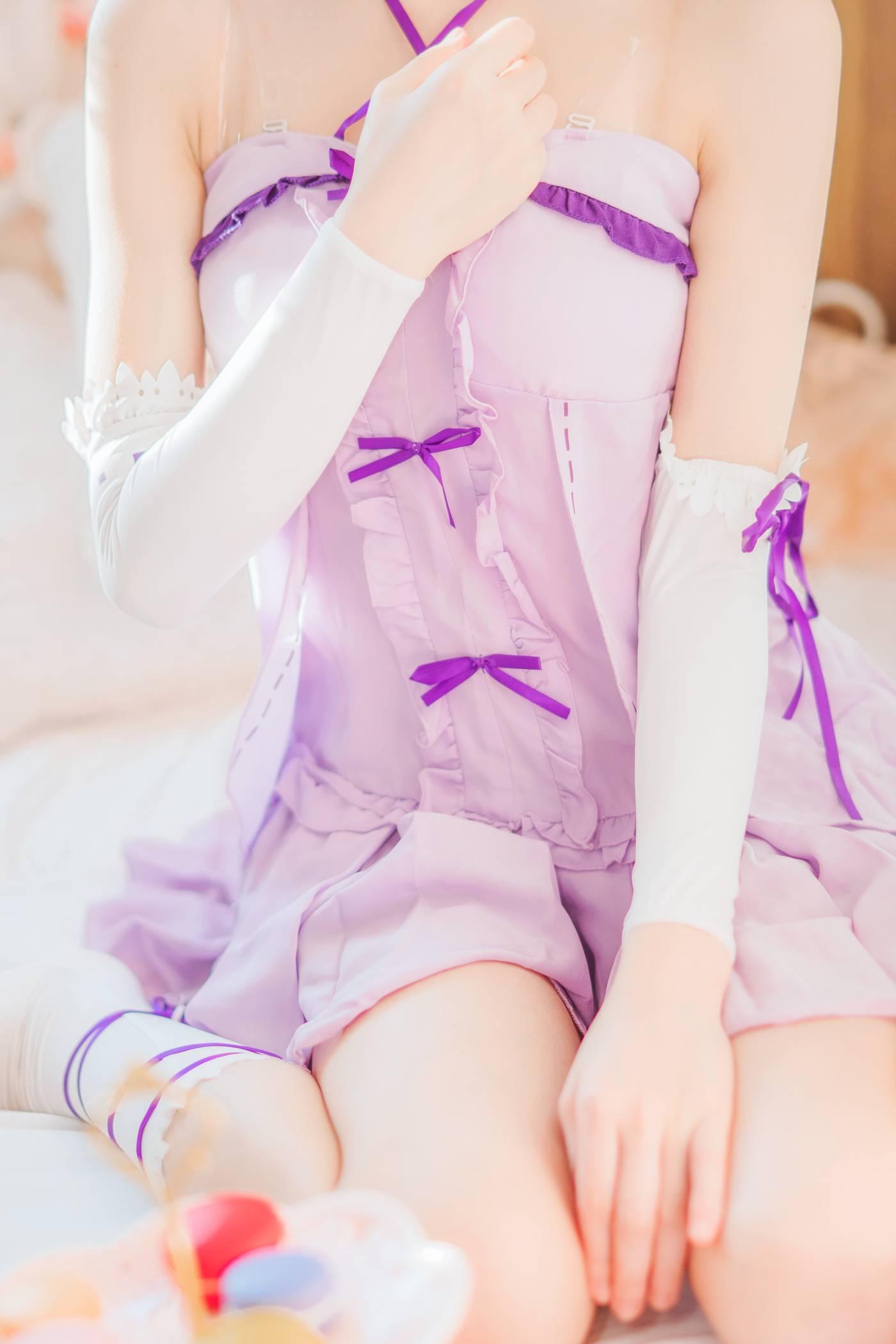 桜桃喵 – NO.85 蕾姆小睡裙 [40P]插图6