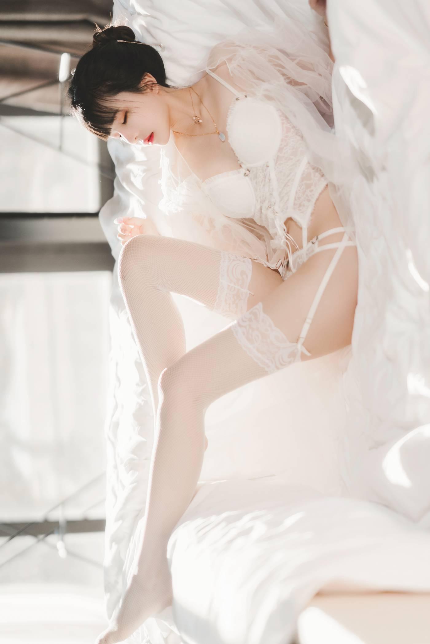 桜桃喵 – NO.94 白纱糖01 [35P]插图9