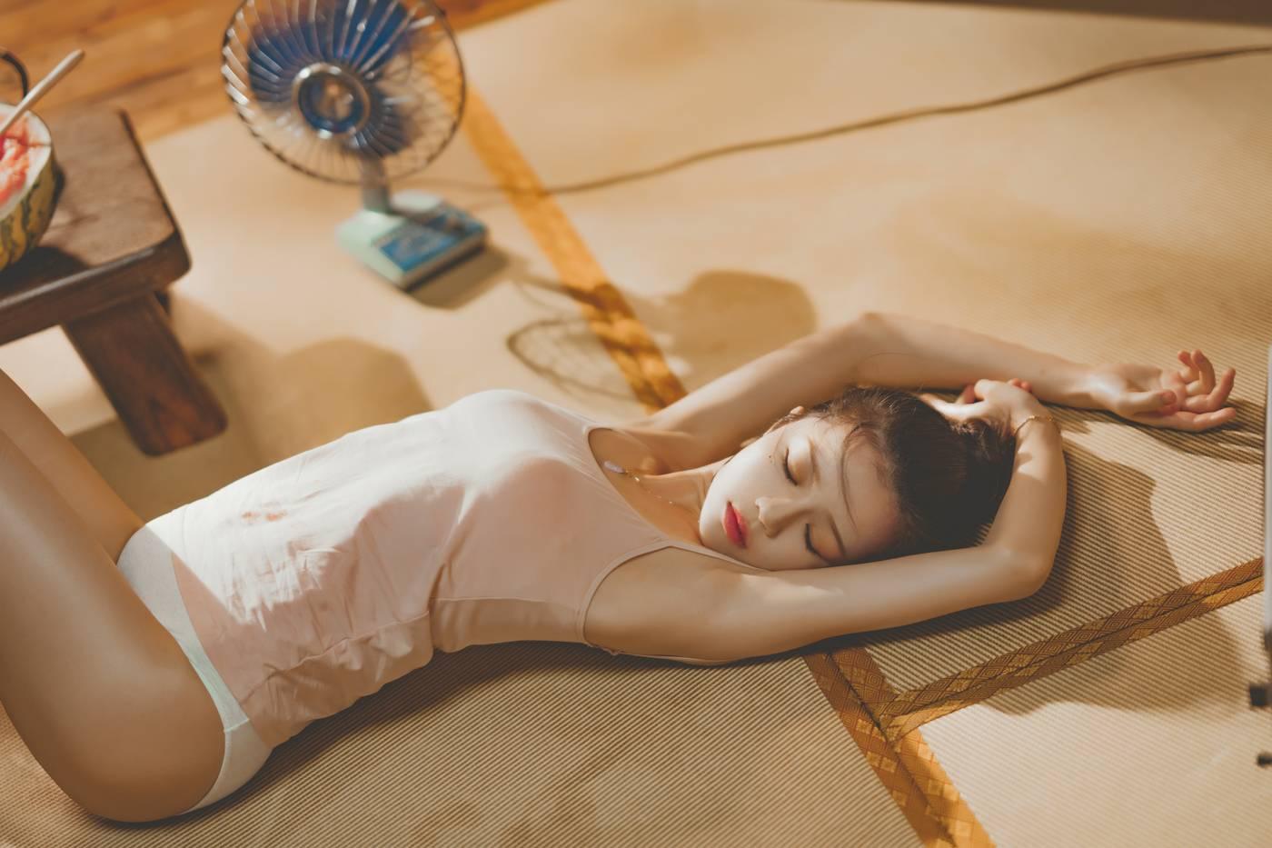 桜桃喵 – NO.106 炙夏02 [39P]插图