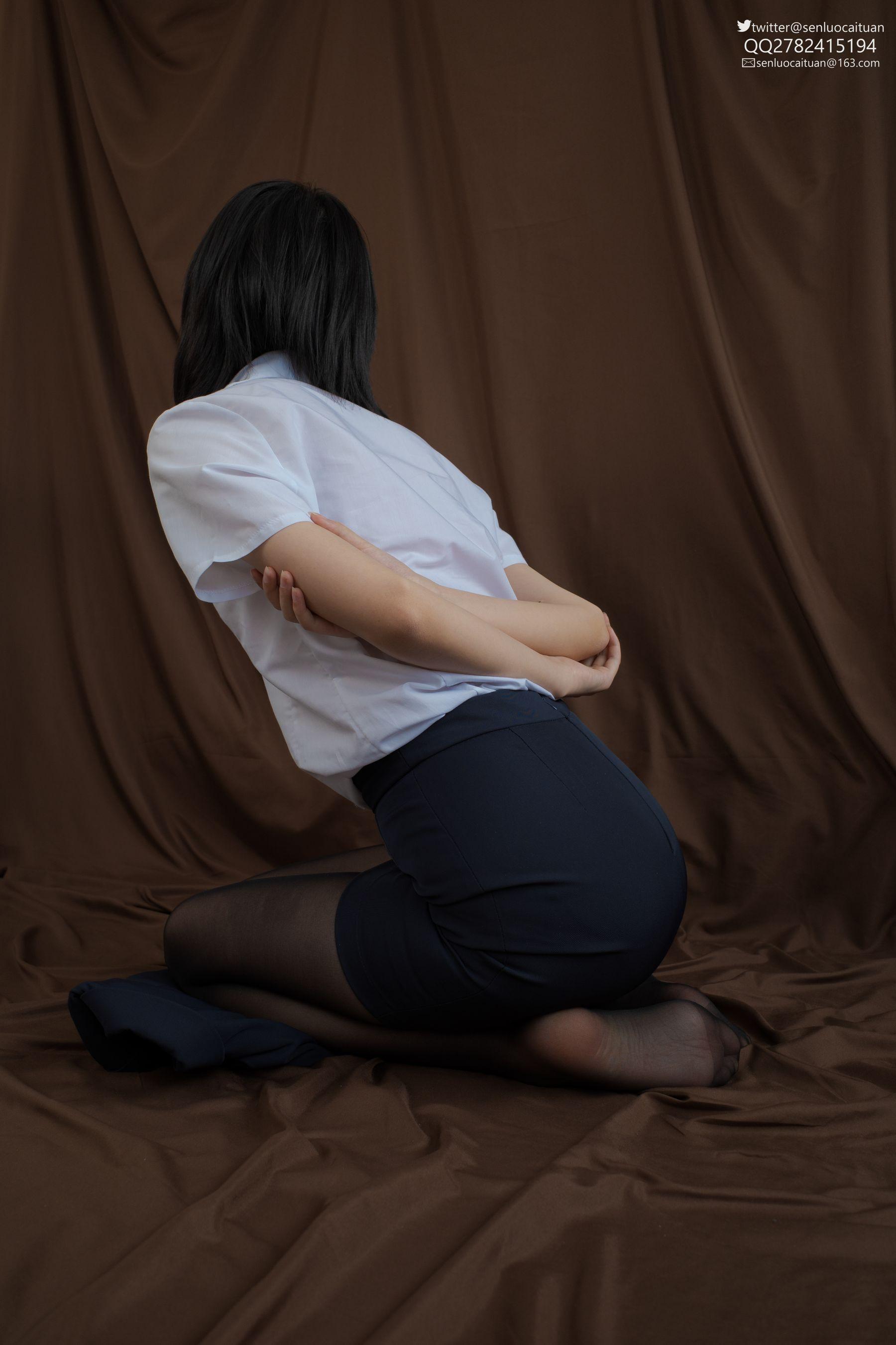 森萝财团 GG-004 匿名 ASMR 黑丝制服OL [115P]插图3