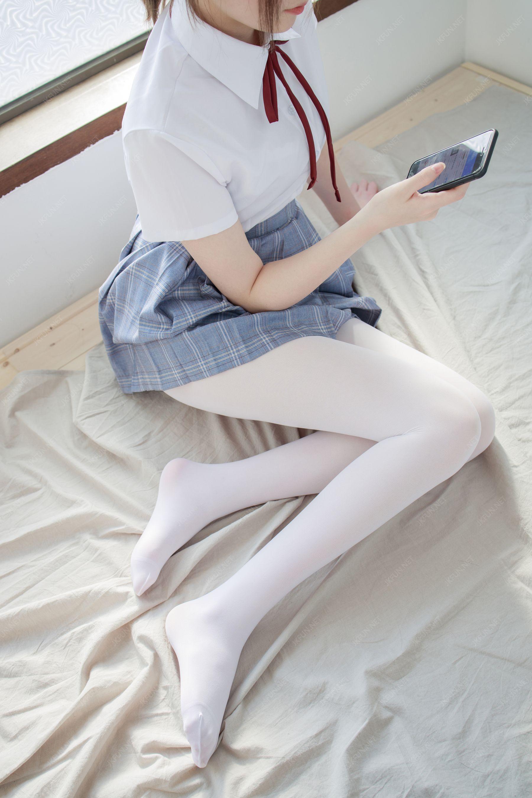 [森萝财团] JKFUN-002 Aika 可爱学妹丝足 [1][115P]插图9