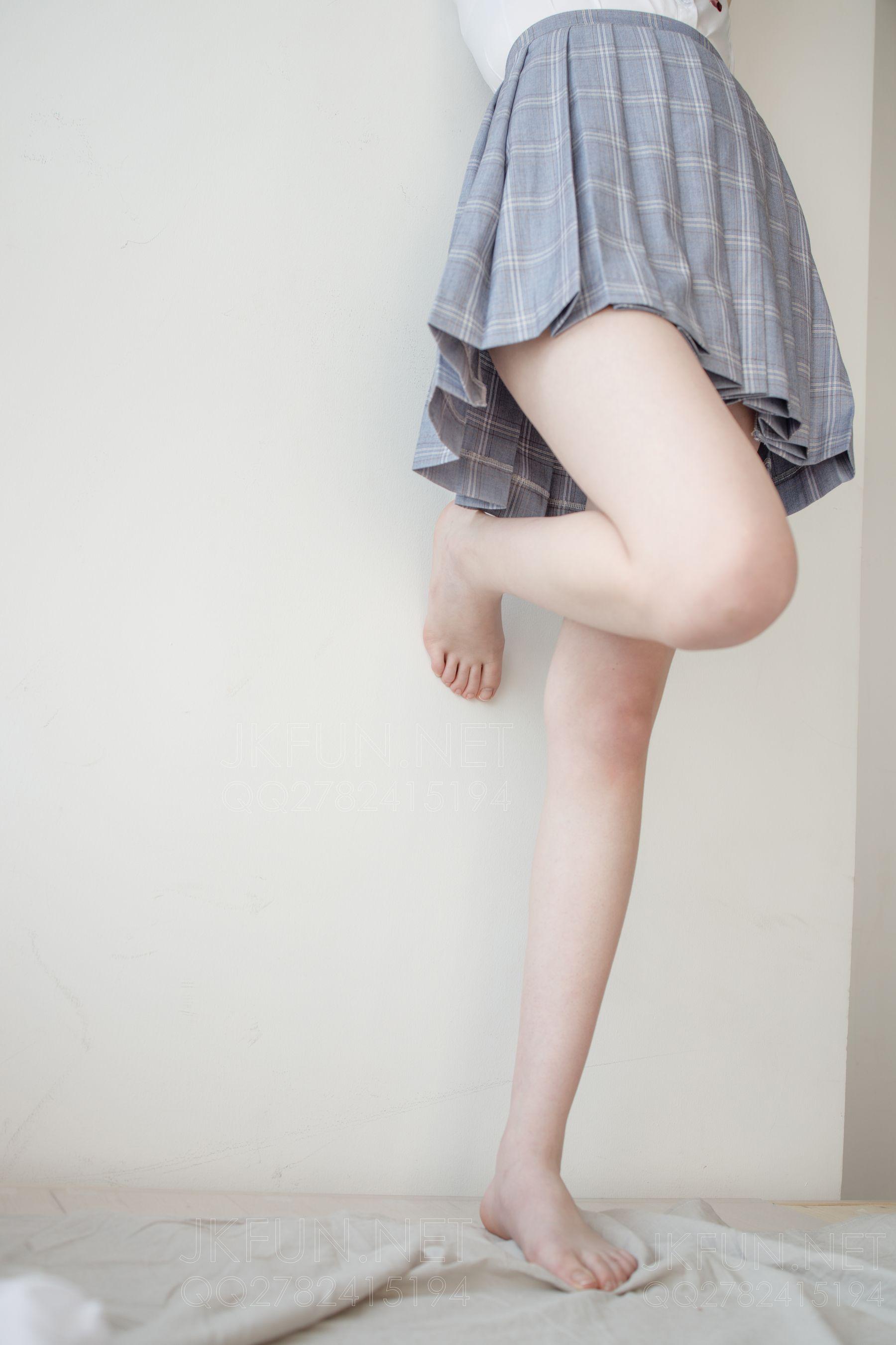 [森萝财团] JKFUN-002 Aika 可爱学妹丝足 [1][115P]插图