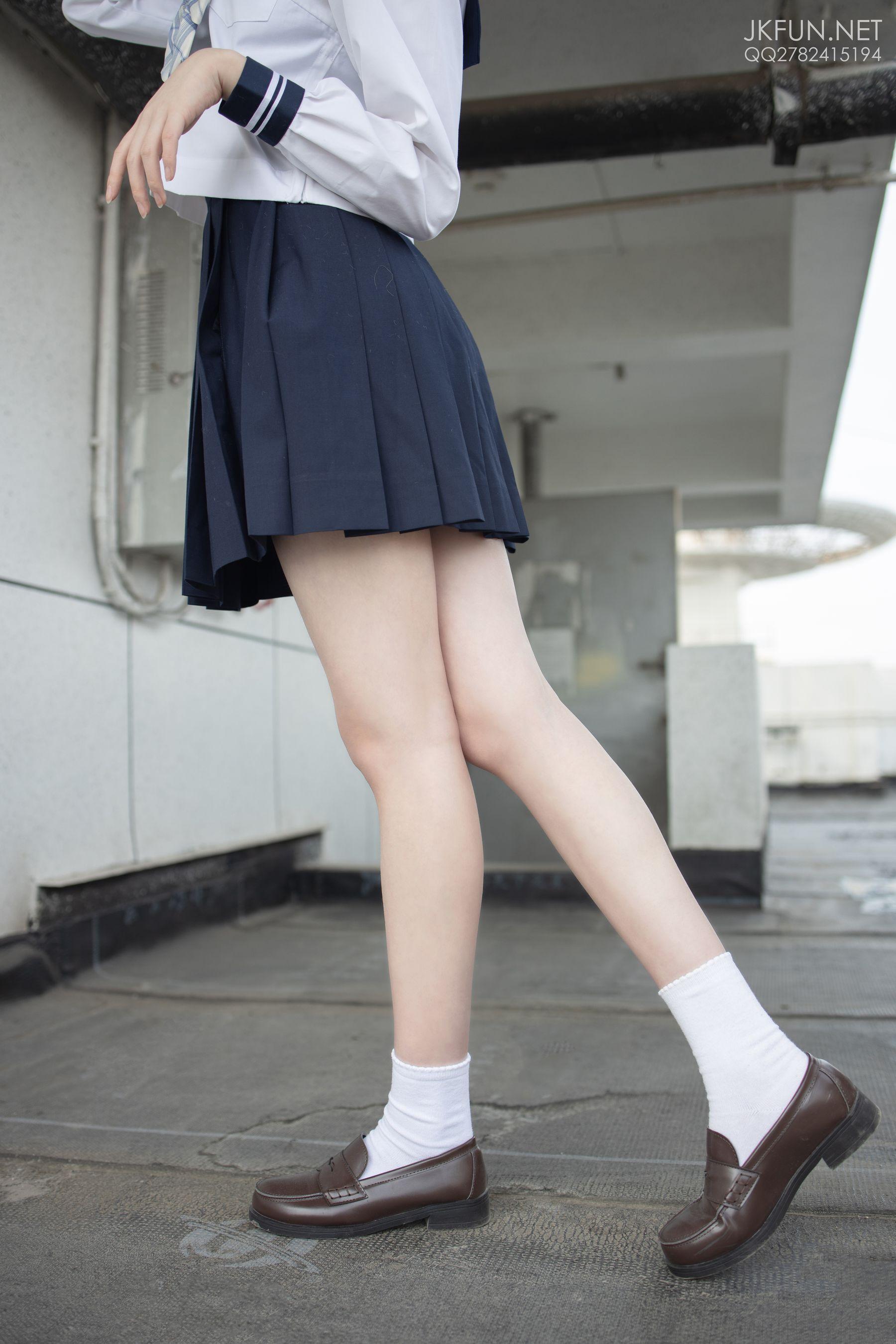 [森萝财团] JKFUN-002 Aika 可爱学妹丝足 [1][115P]插图5