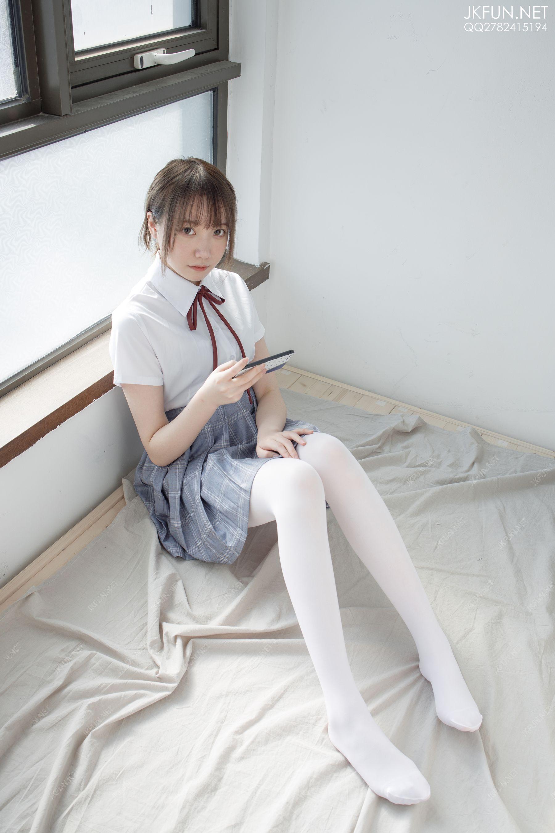 [森萝财团] JKFUN-002 Aika 可爱学妹丝足 [2][115P]插图3