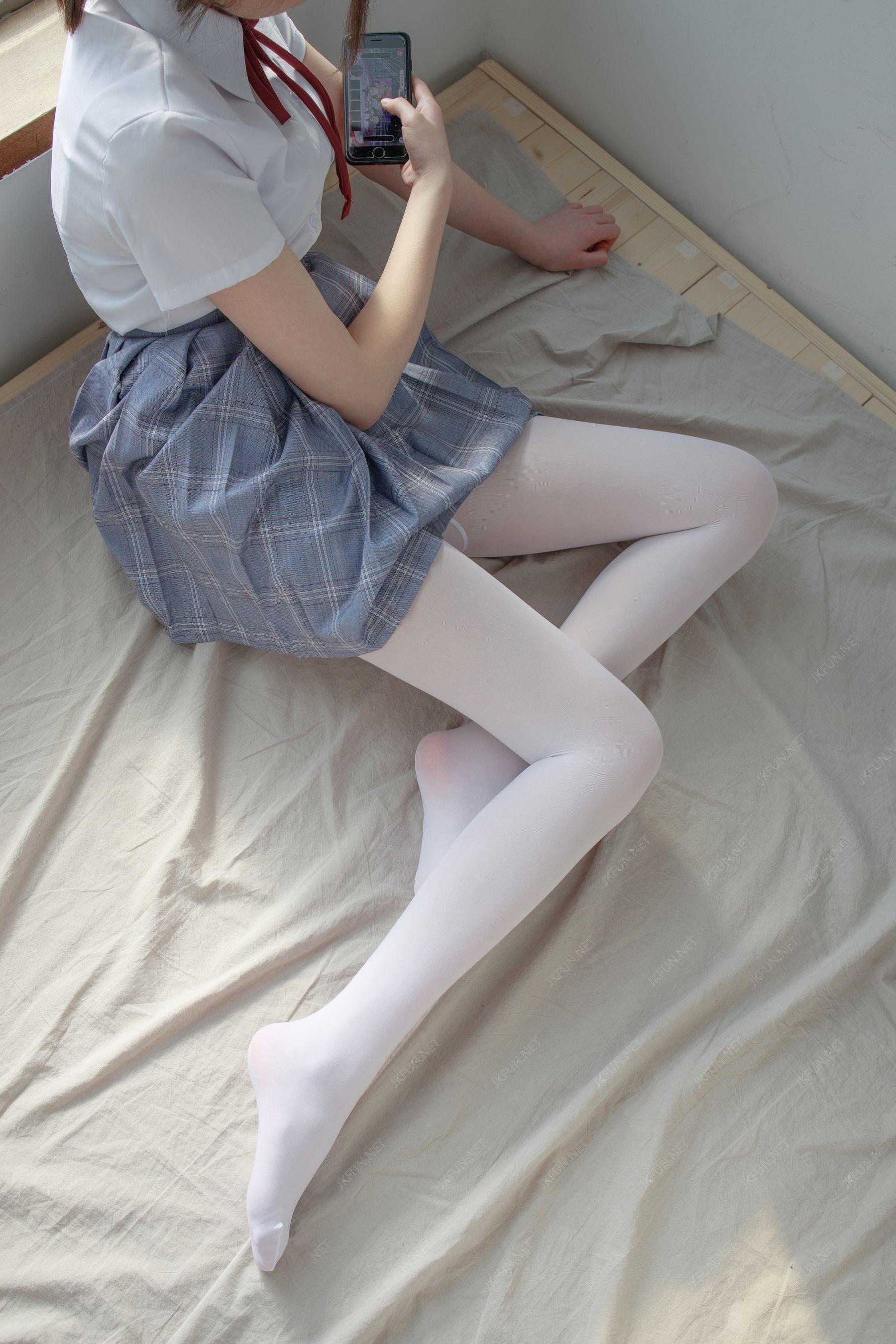 [森萝财团] JKFUN-002 Aika 可爱学妹丝足 [2][115P]插图9
