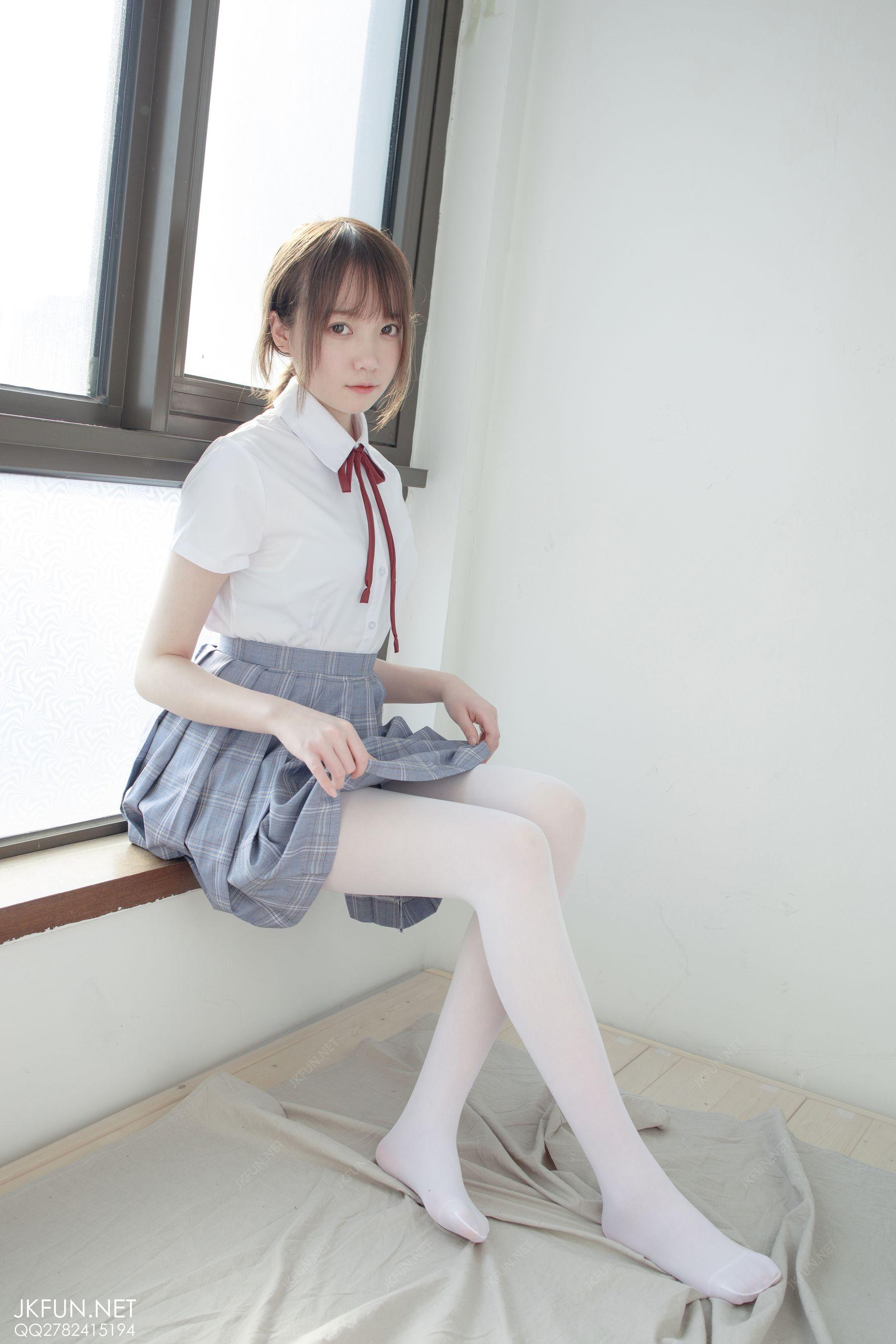 [森萝财团] JKFUN-002 Aika 可爱学妹丝足 [2][115P]插图5