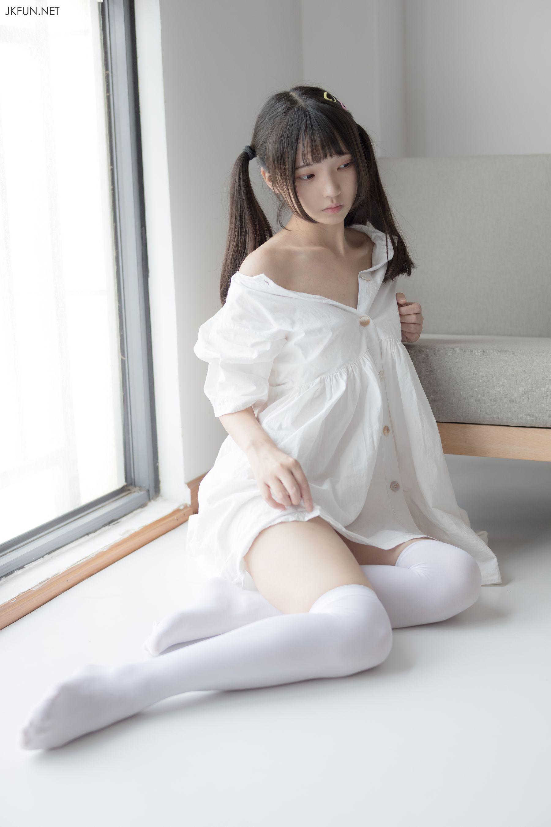 [森萝财团] JKFUN-014 默陌 白衣飘飘的年代 [91P]插图2