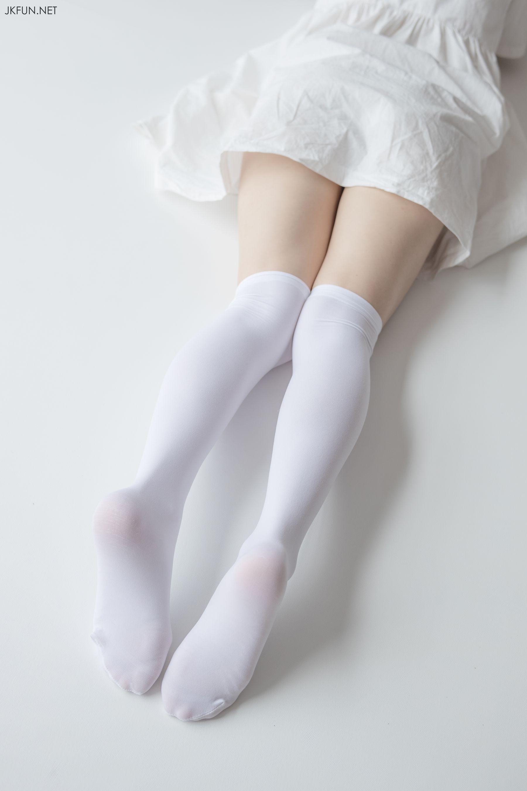 [森萝财团] JKFUN-014 默陌 白衣飘飘的年代 [91P]插图