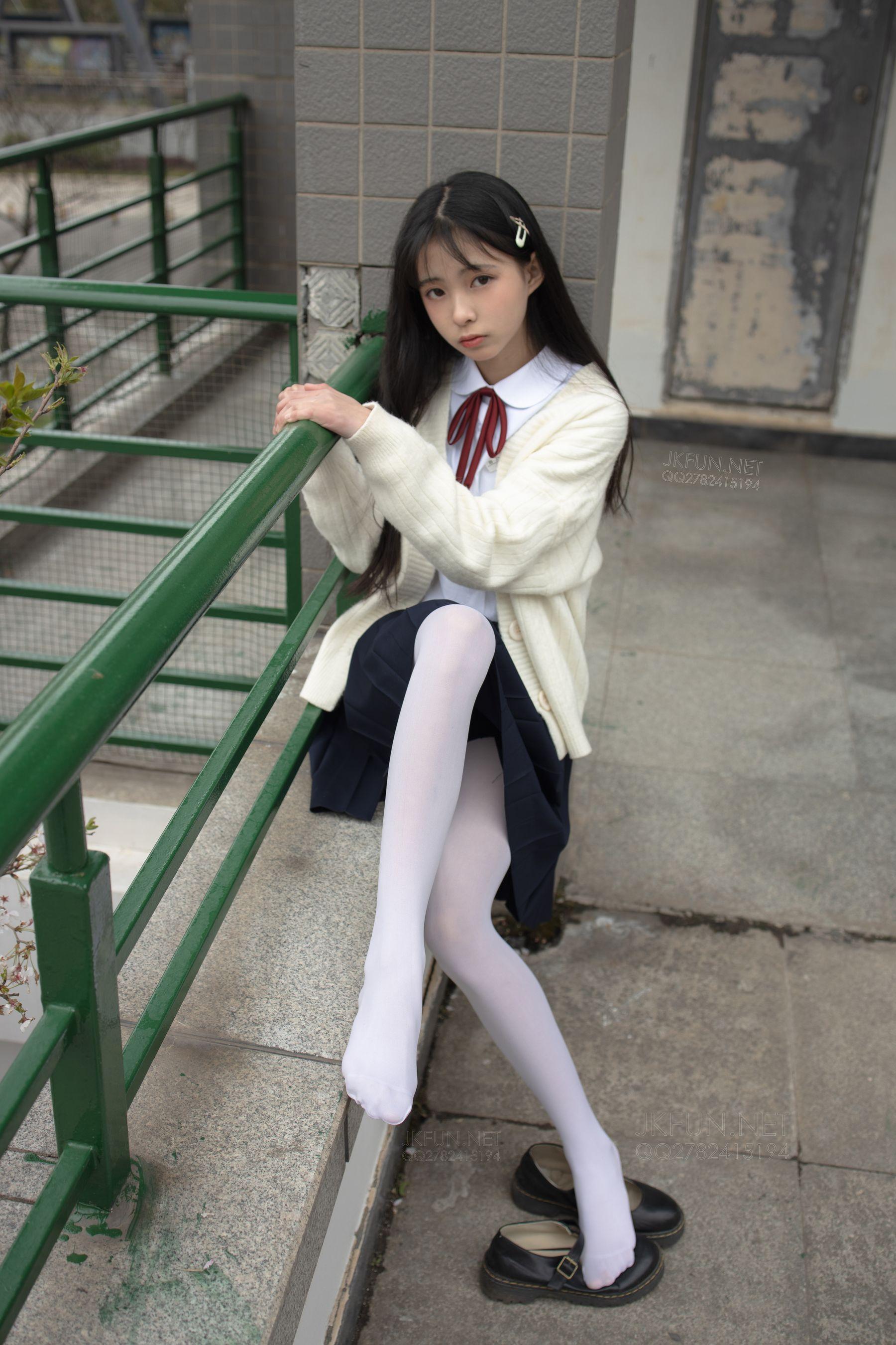 [森萝财团] JKFUN-001 甜米 纯纯的白丝学妹 [127P]插图1