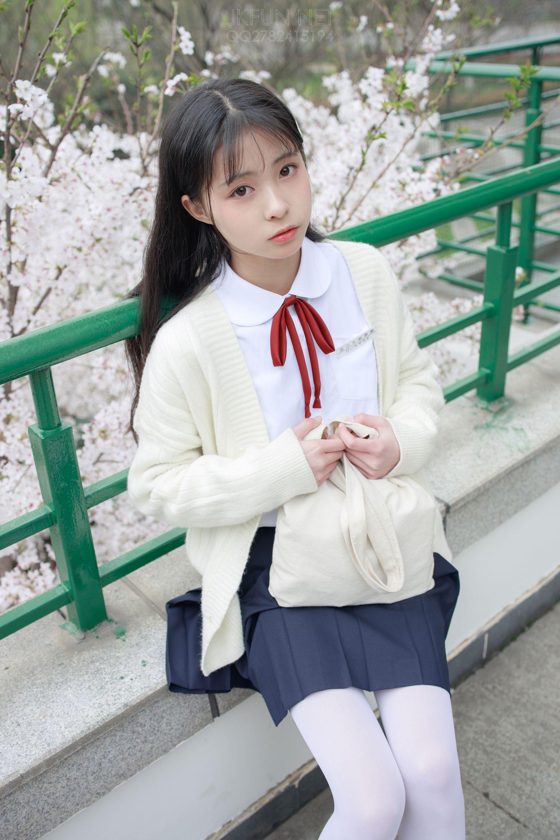 [森萝财团] JKFUN-001 甜米 纯纯的白丝学妹 [127P]插图8