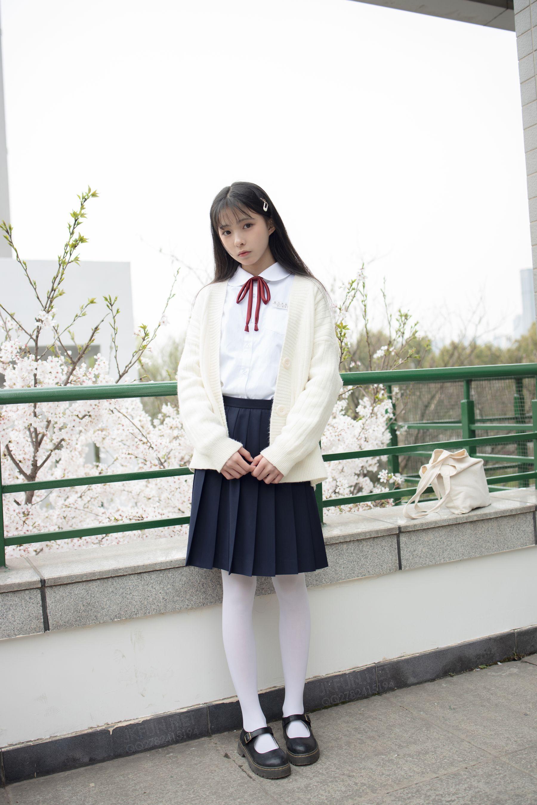 [森萝财团] JKFUN-001 甜米 纯纯的白丝学妹 [127P]插图5