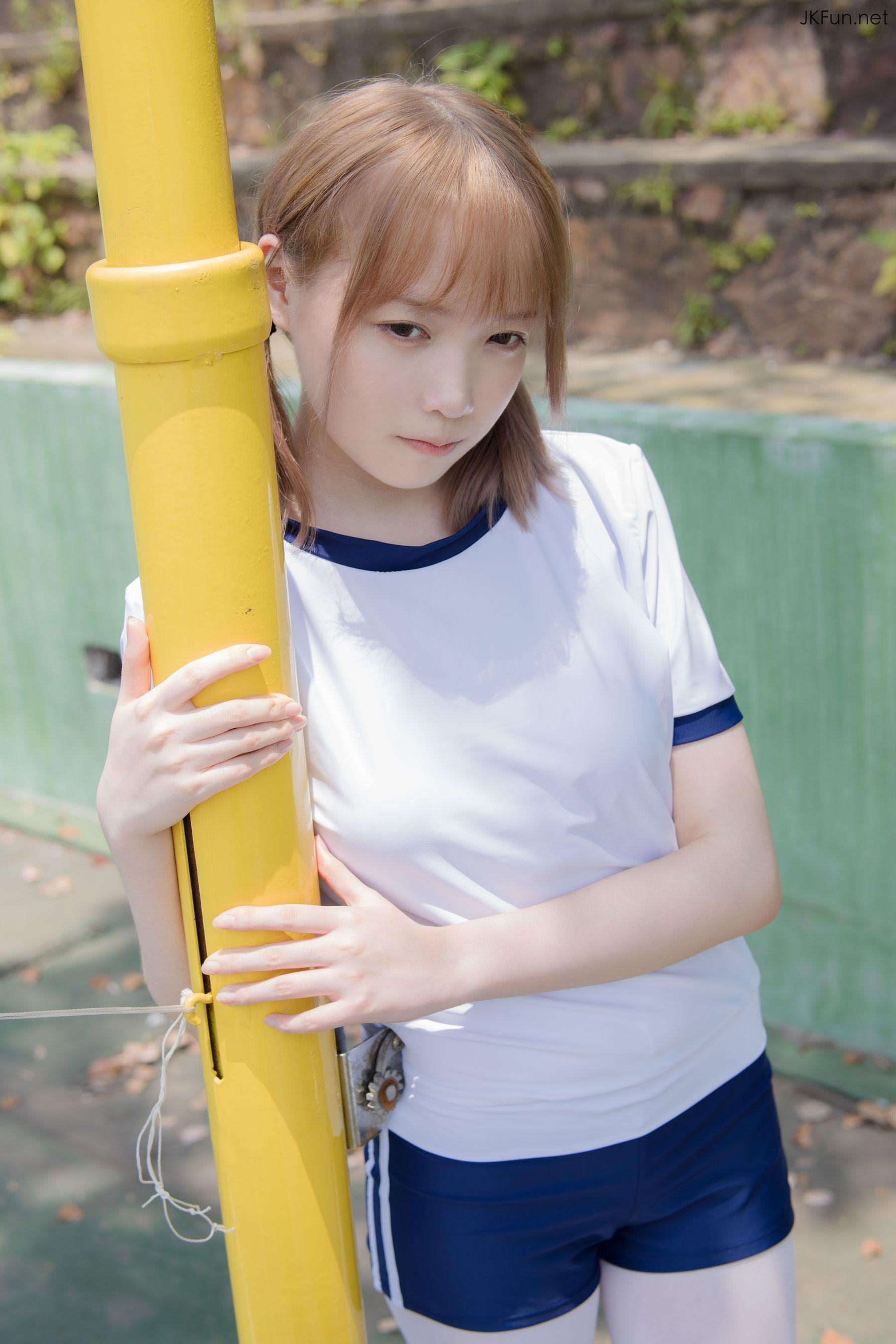 [森萝财团] JKFUN-019 Aika 80D白丝外景体操服 [107P]插图1