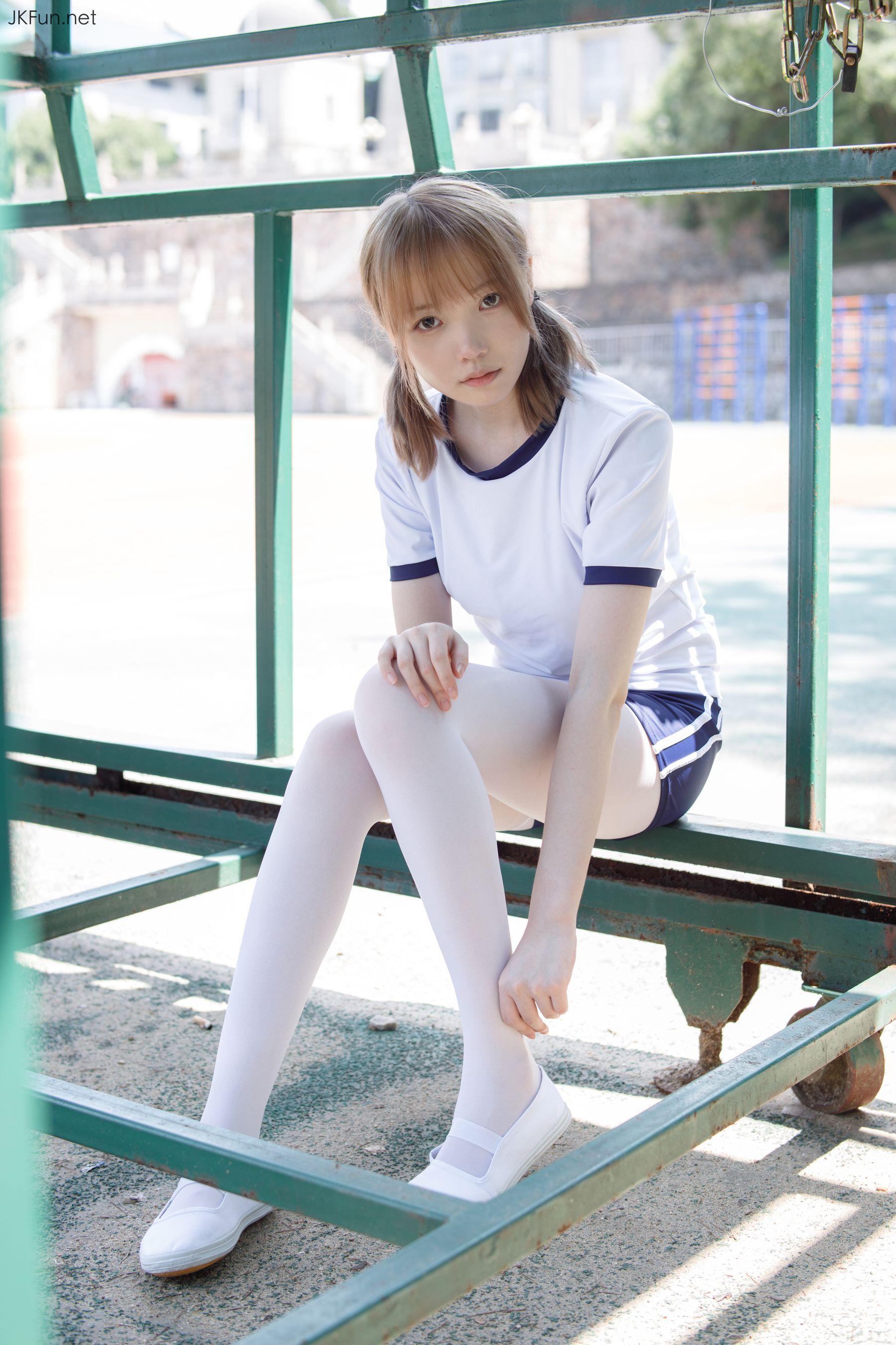 [森萝财团] JKFUN-019 Aika 80D白丝外景体操服 [107P]插图8