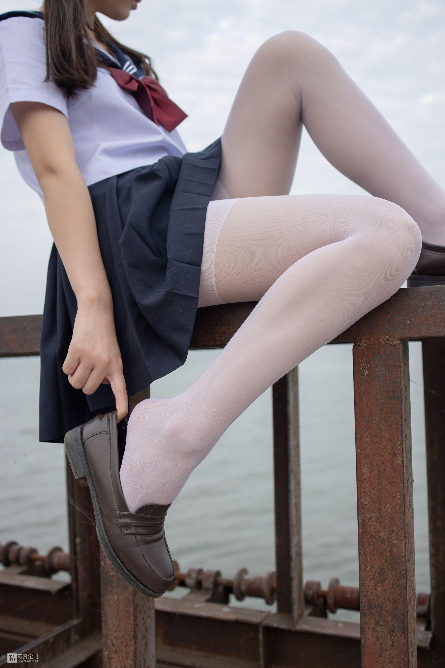 [森萝财团] JKFUN-028 默陌 15D白丝 抑郁湖边与绝望天台 [58P]插图4
