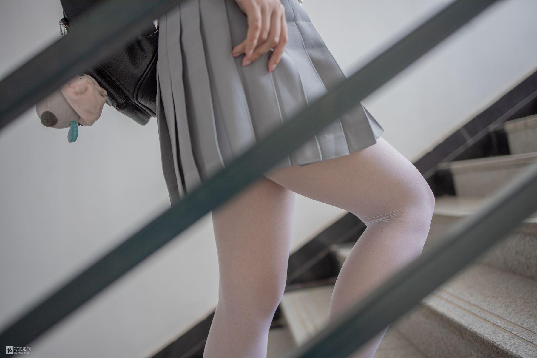 [森萝财团] JKFUN-028 默陌 15D白丝 抑郁湖边与绝望天台 [58P]插图7