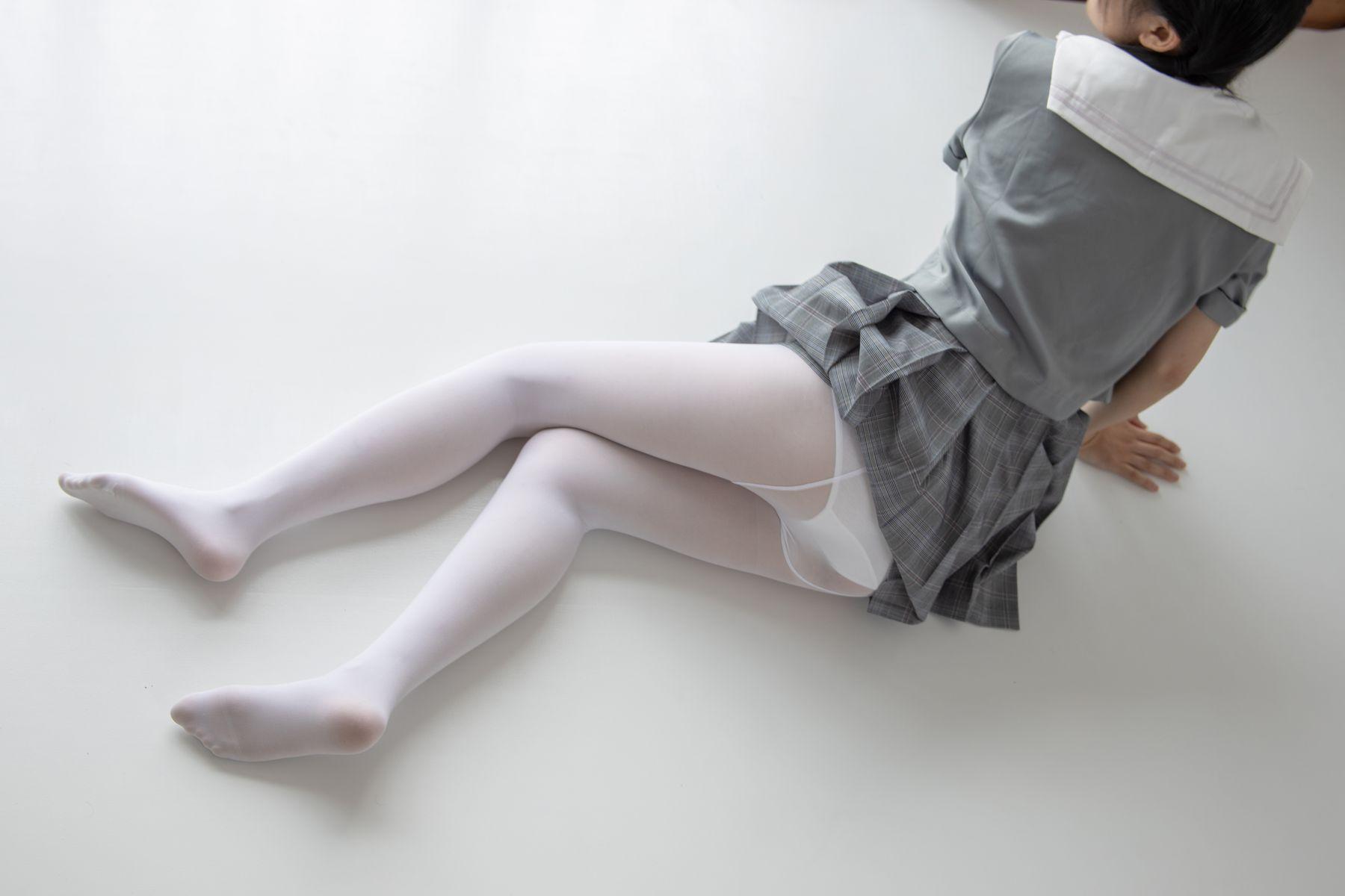 [森萝财团] JKFUN-013 小香 白丝小可爱 [160P]插图