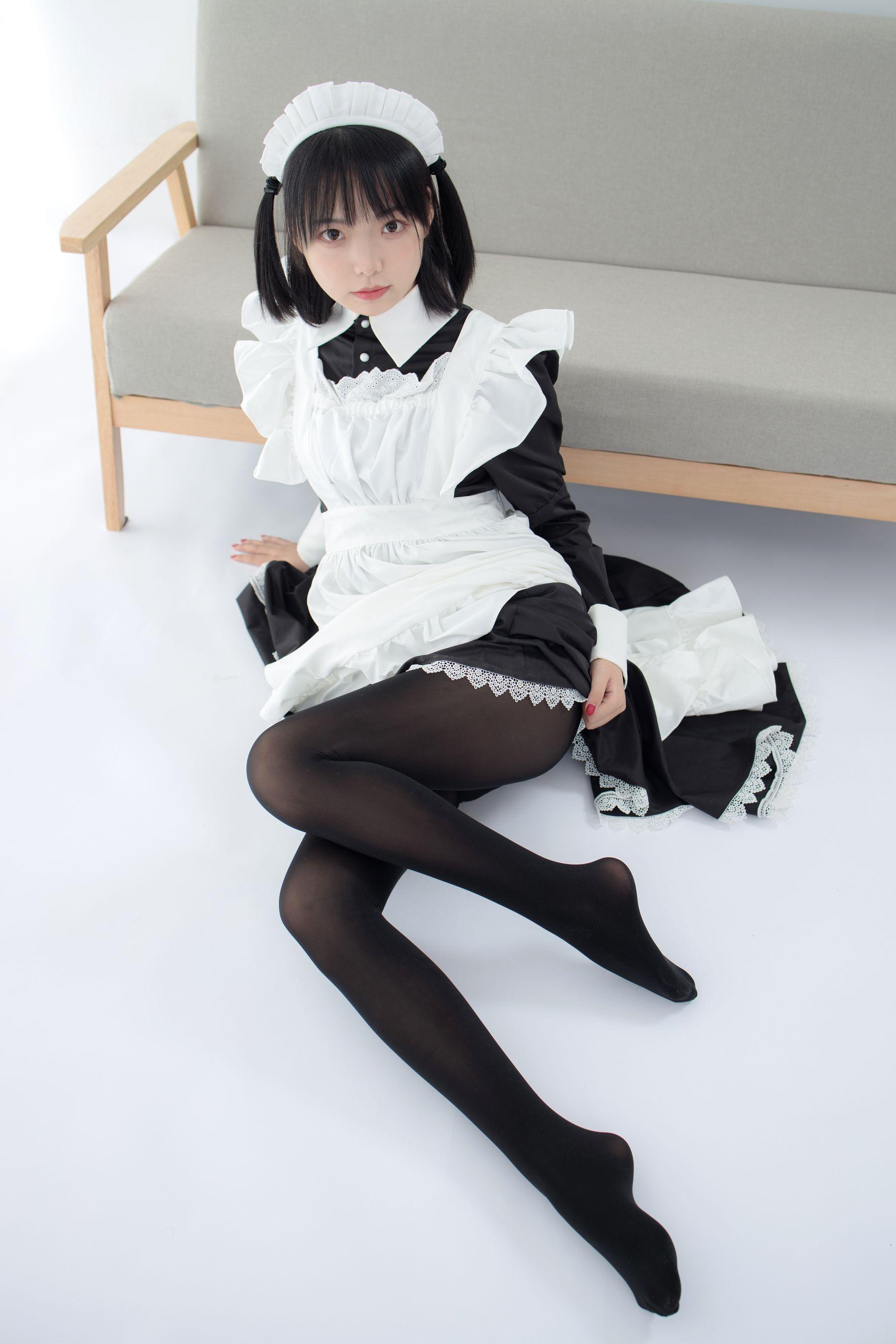 [森萝财团] JKFUN-029 卉子 80D黑丝 踩物女仆 [67P]插图5