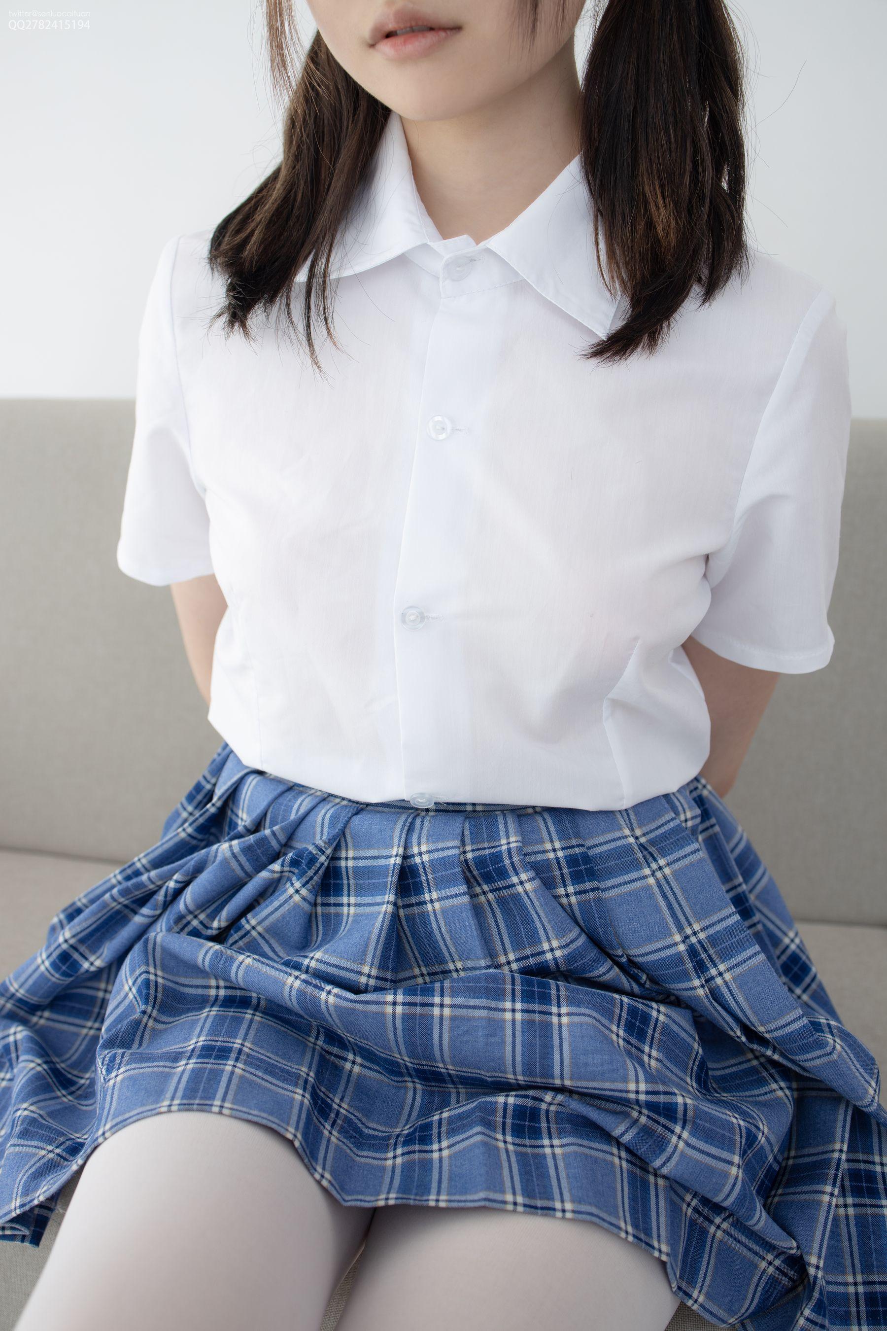 [森萝财团] JKFUN-040 Aika 百元团定制1-2 80D白丝 [25P]插图7