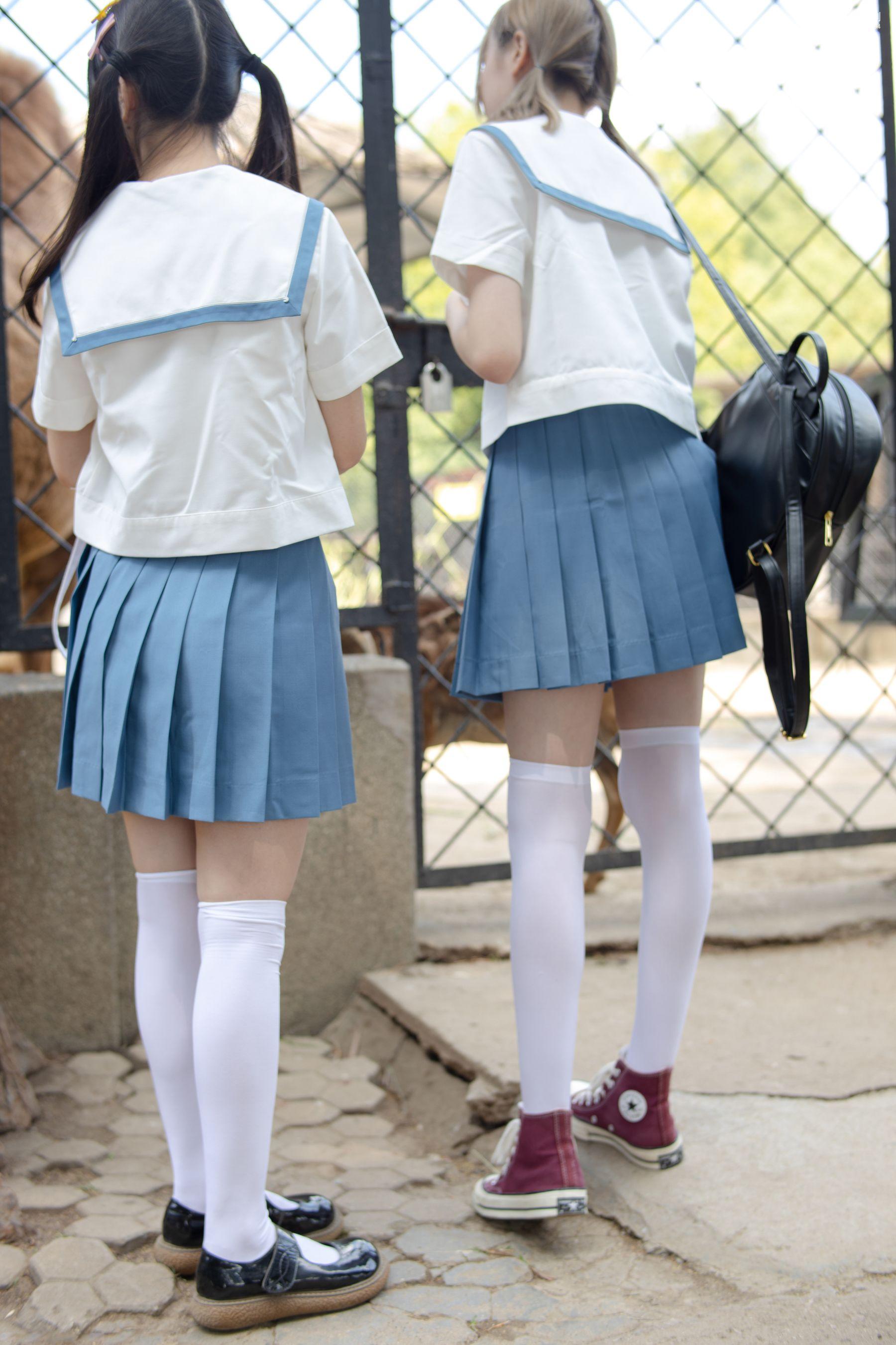 [森萝财团] JKFUN-025 默陌&Aika 80D白丝过膝袜两女一ZOO [93P]插图2
