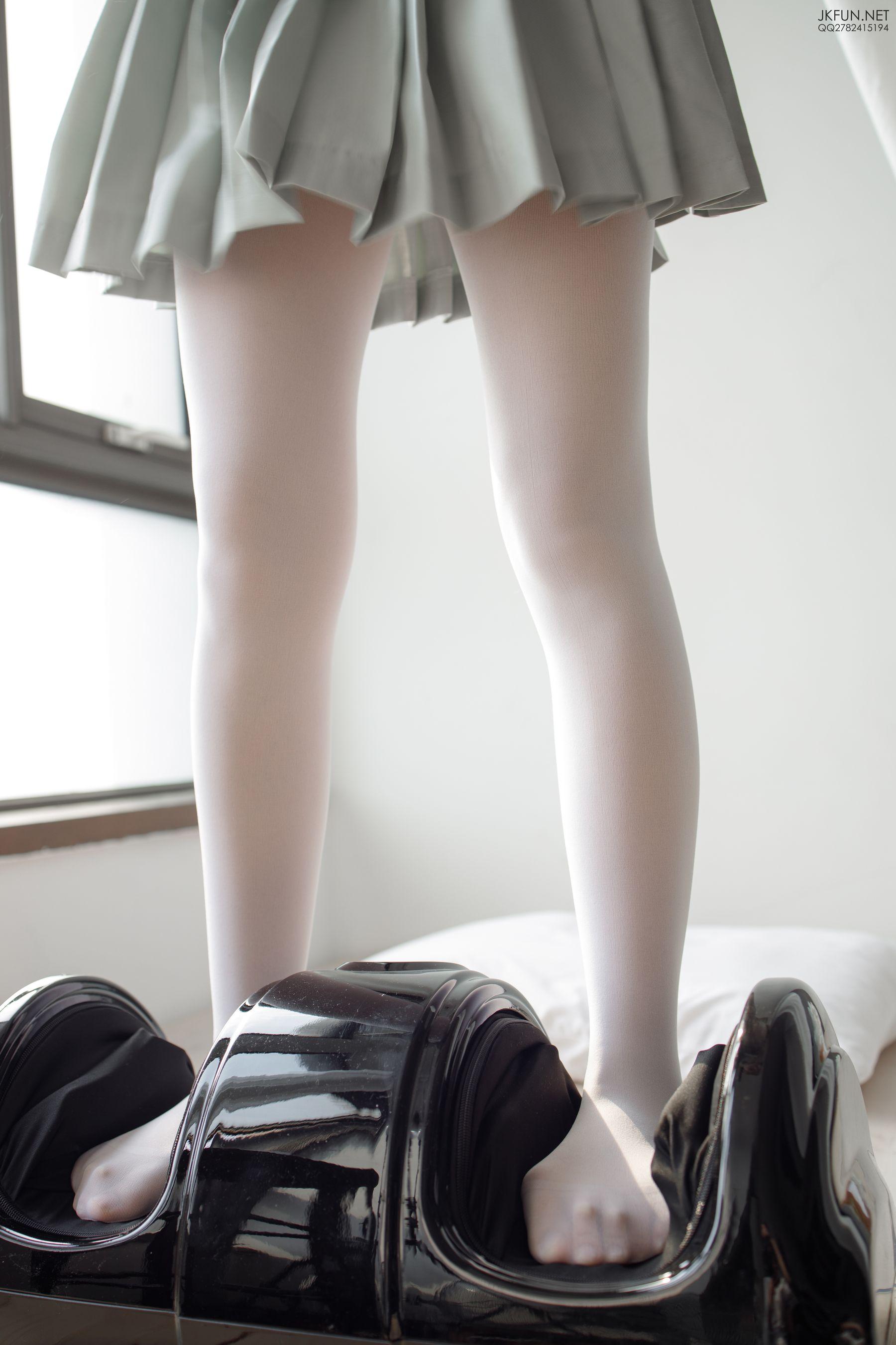 [森萝财团] JKFUN-009 50D白丝按摩仪 [105P]插图9