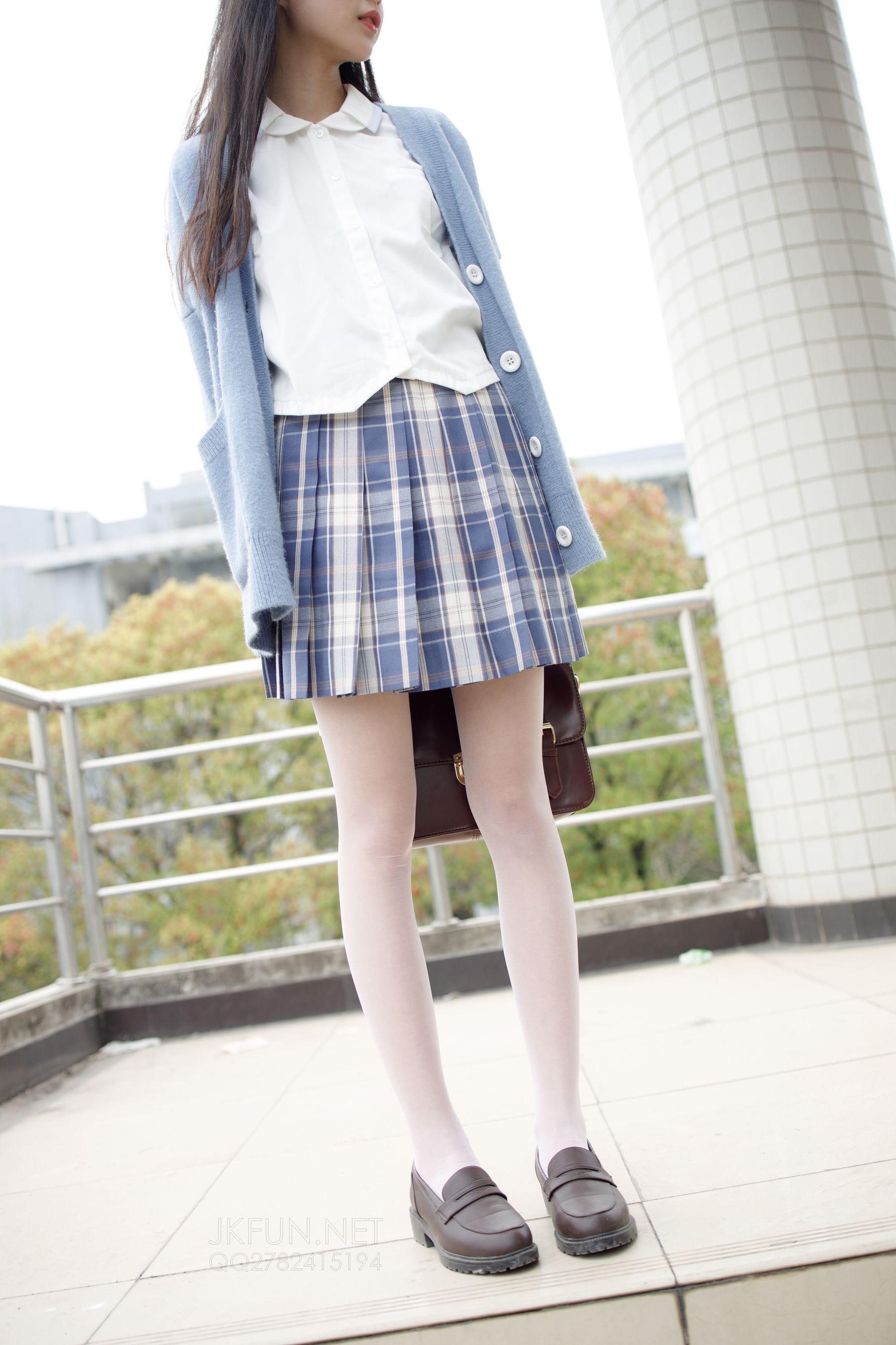 [森萝财团] JKFUN-003 甜米 春游 [150P]插图4