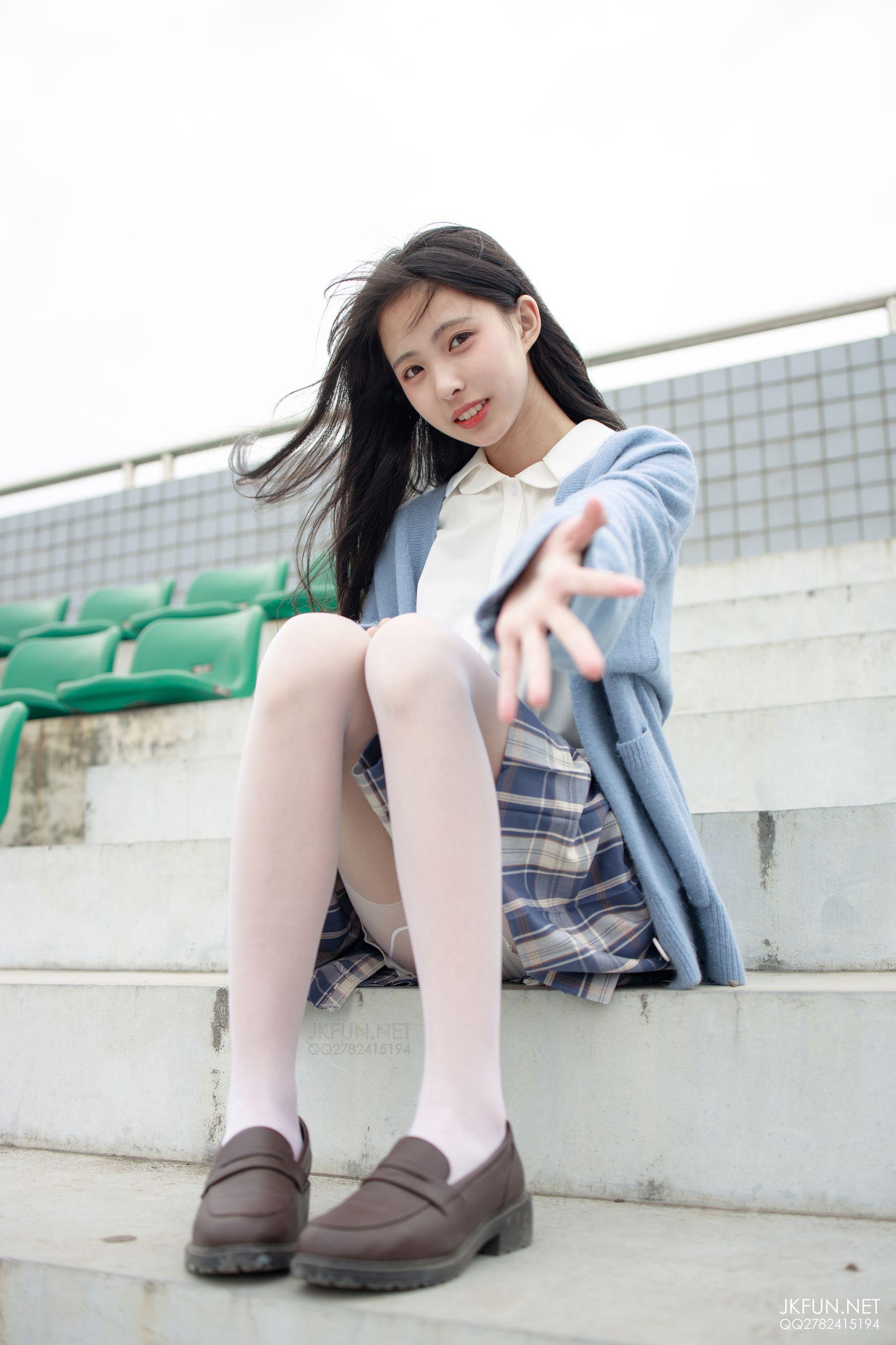 [森萝财团] JKFUN-003 甜米 春游 [150P]插图2