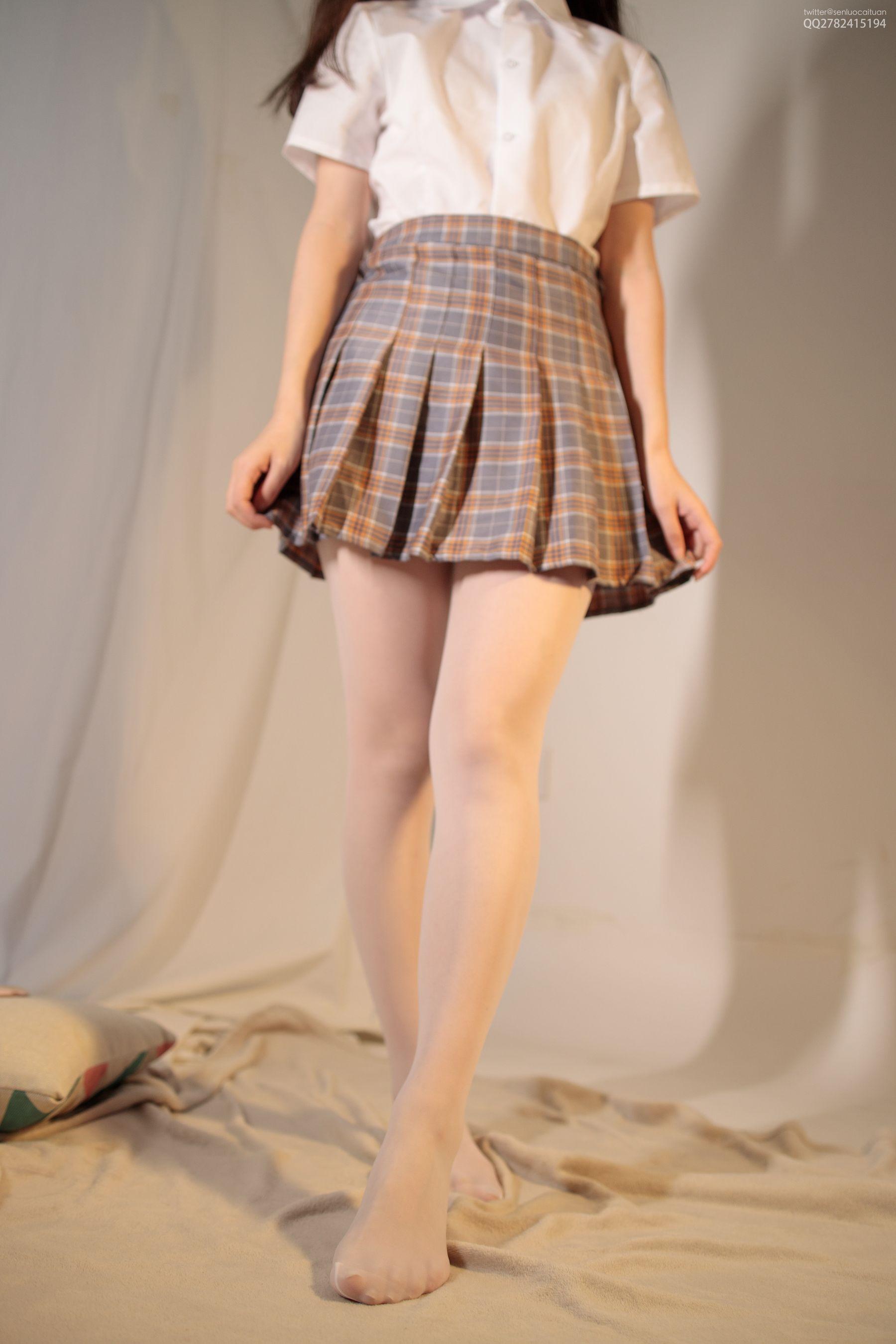 [森萝财团] JKFUN-052 默陌芝士 13D白丝白丝网鞋合辑 -JKFUN 白丝网鞋合辑-2[48P]插图5