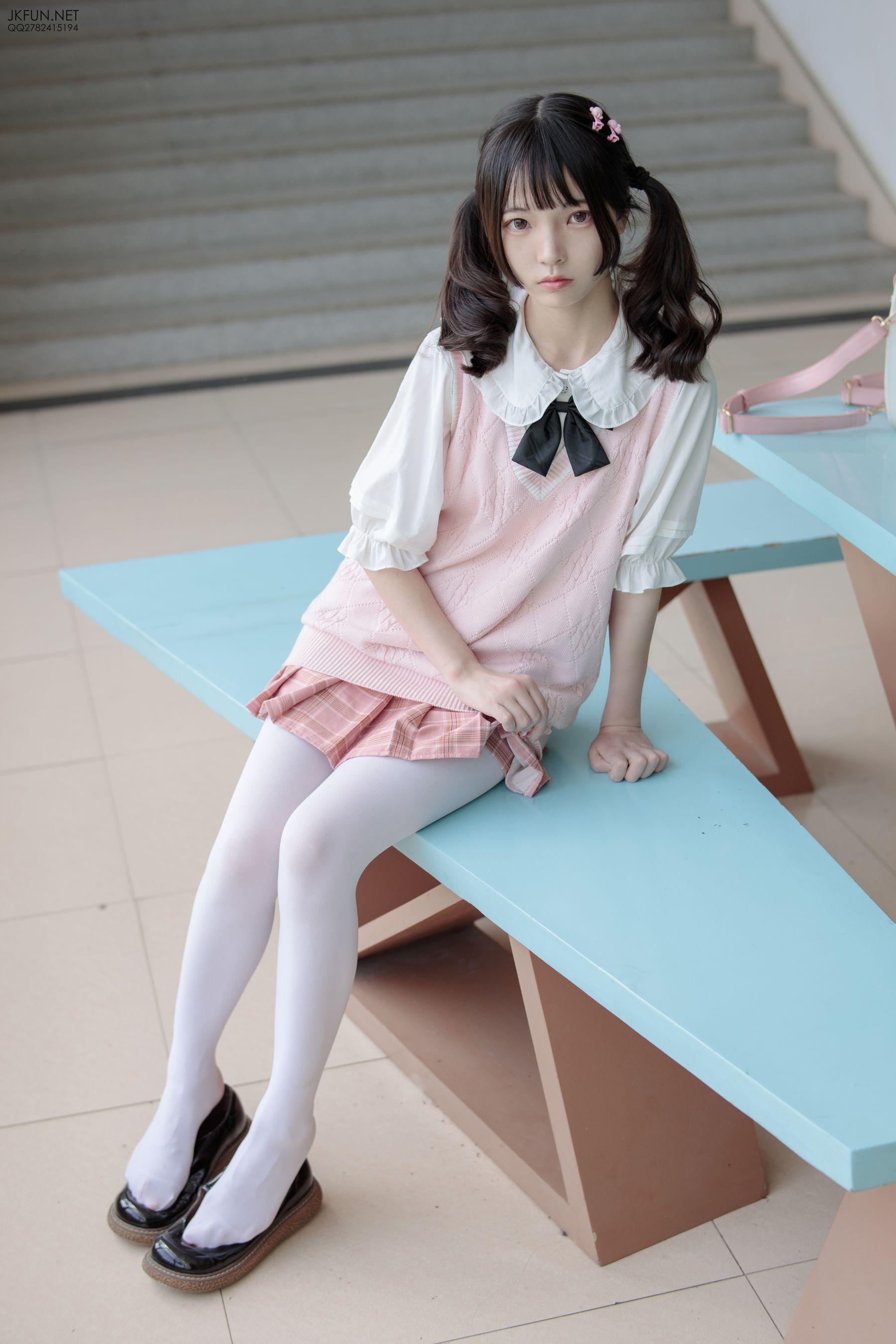 [森萝财团] JKFUN-007 默陌 80D白丝 [126P]插图9