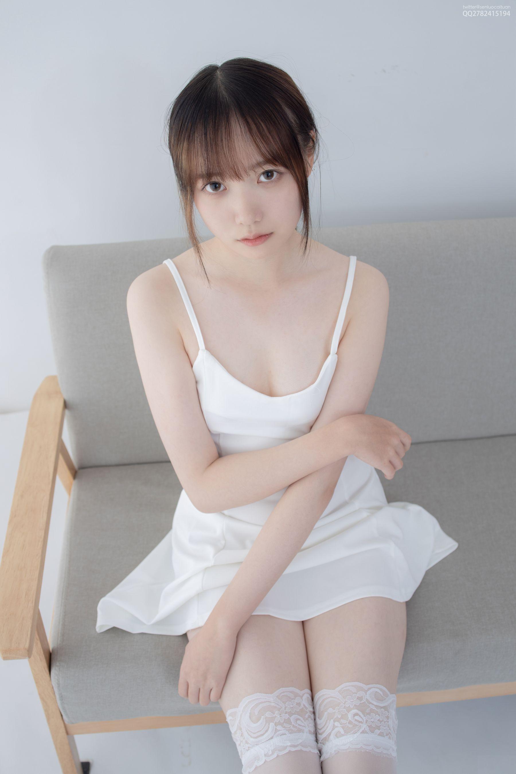 [森萝财团] JKFUN-043 Aika 百元团定制1-5 30D蕾丝边高筒袜白色吊带裙 [34P]插图6