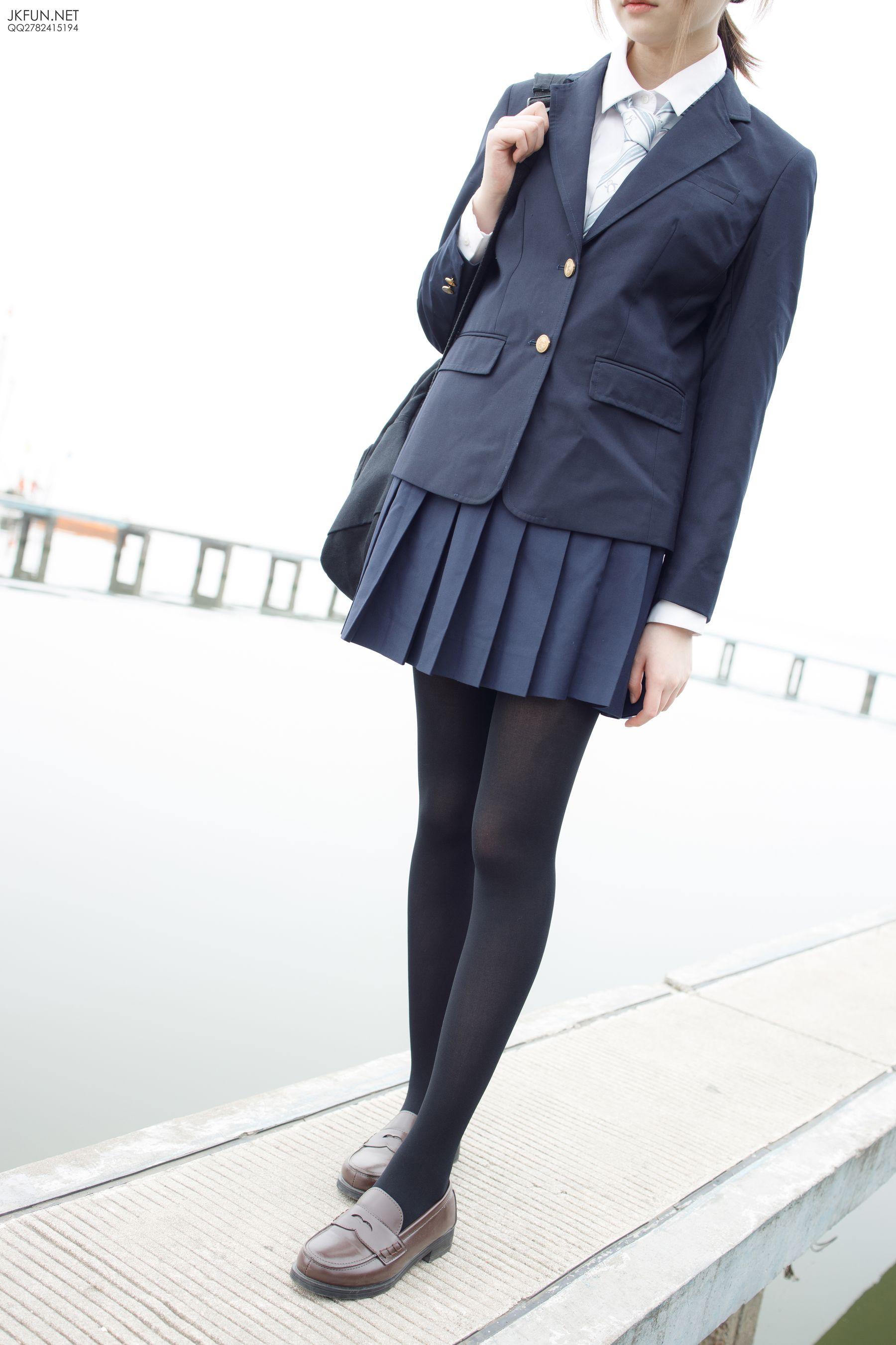 [森萝财团] JKFUN-006 Aika 日系黑丝 [140P]插图1