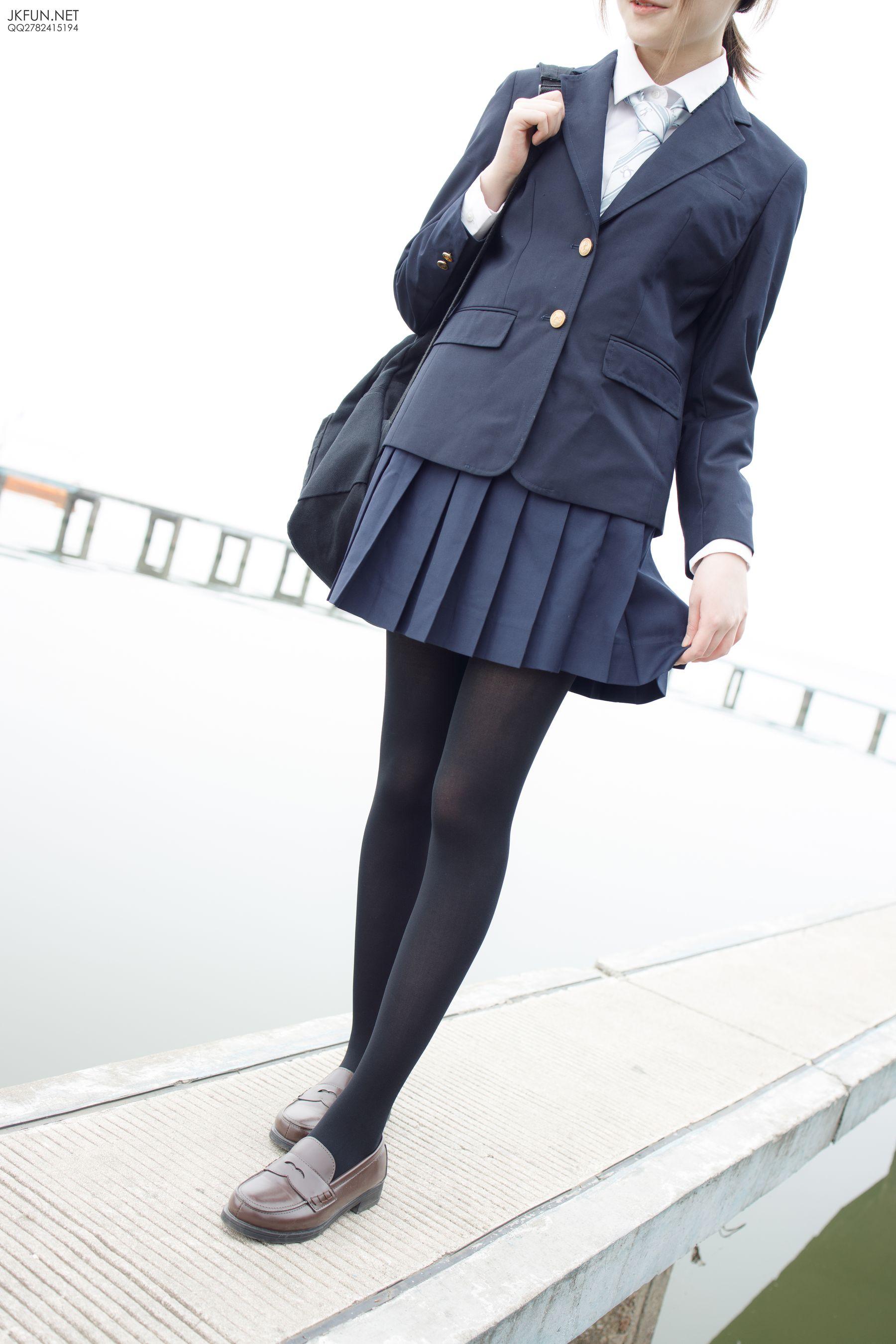 [森萝财团] JKFUN-006 Aika 日系黑丝 [140P]插图3