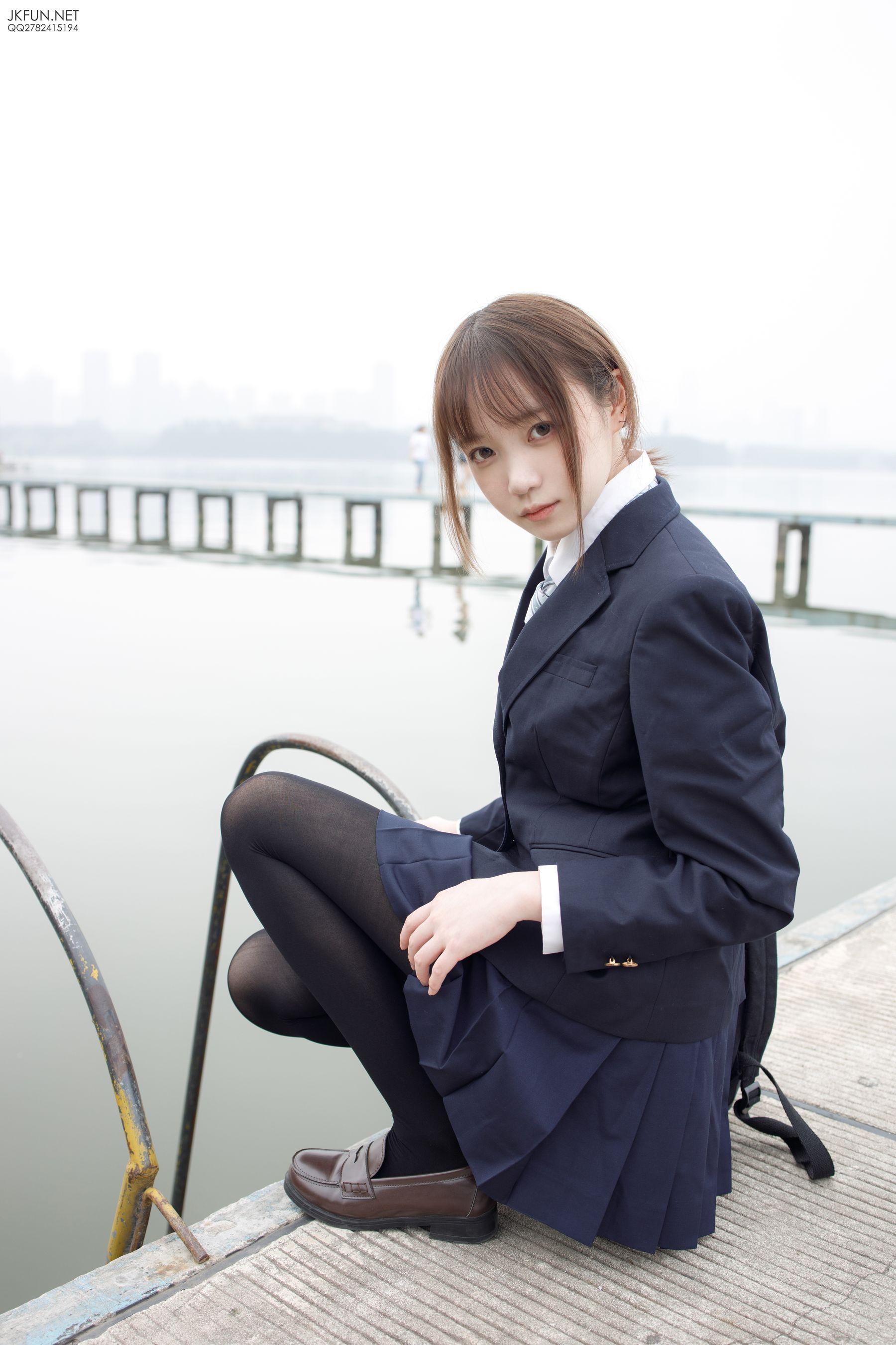 [森萝财团] JKFUN-006 Aika 日系黑丝 [140P]插图1