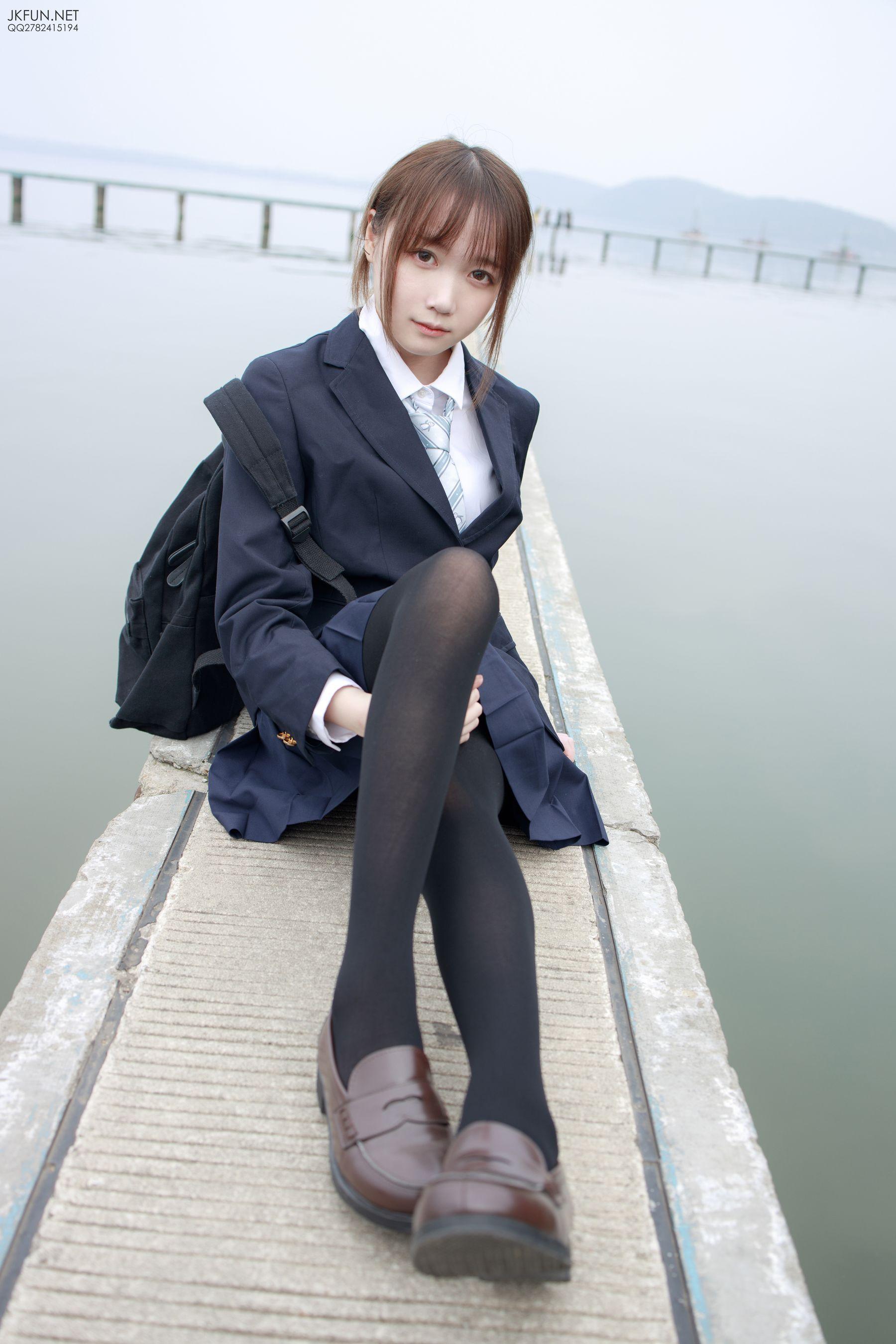 [森萝财团] JKFUN-006 Aika 日系黑丝 [140P]插图3
