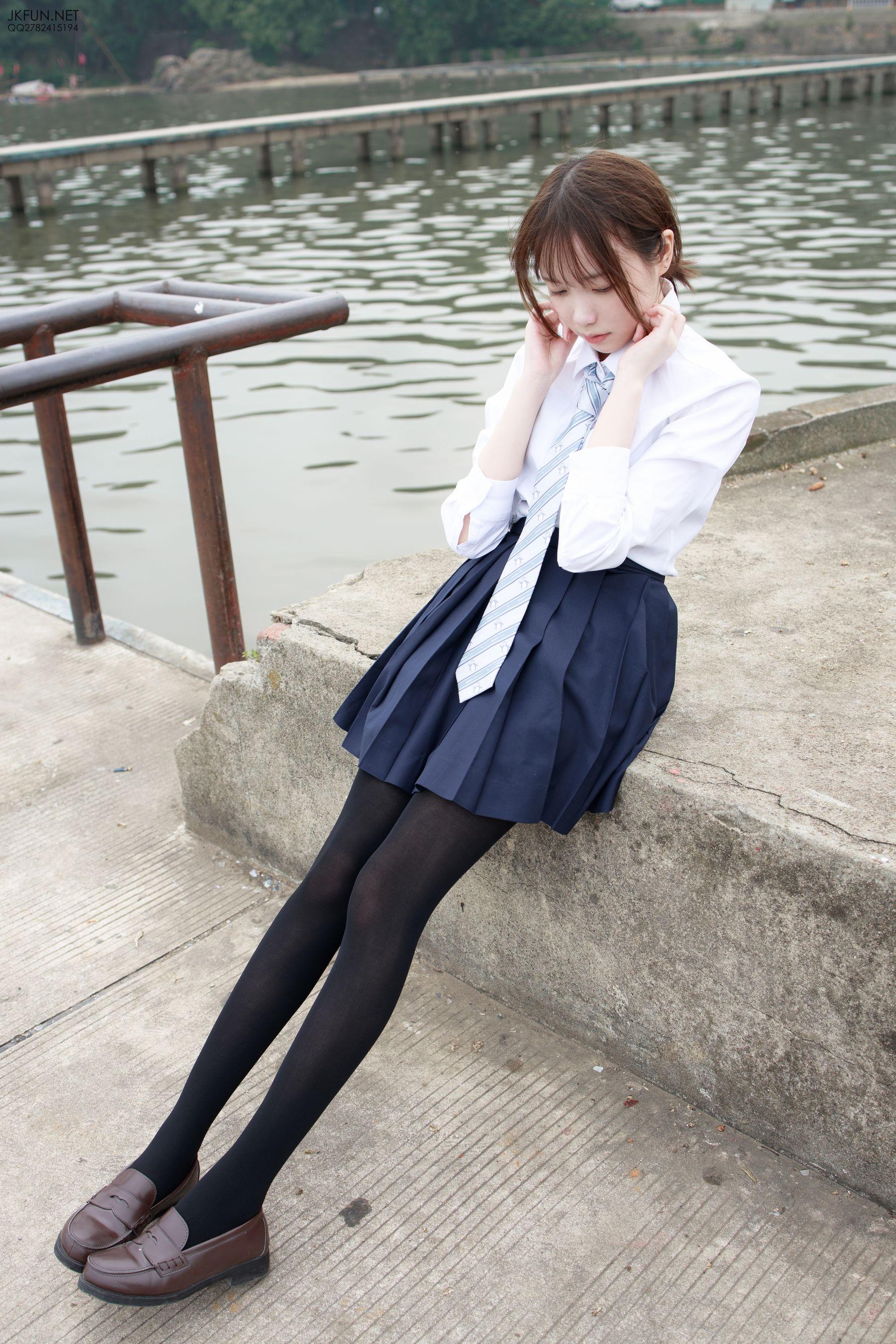 [森萝财团] JKFUN-006 Aika 日系黑丝 [140P]插图5