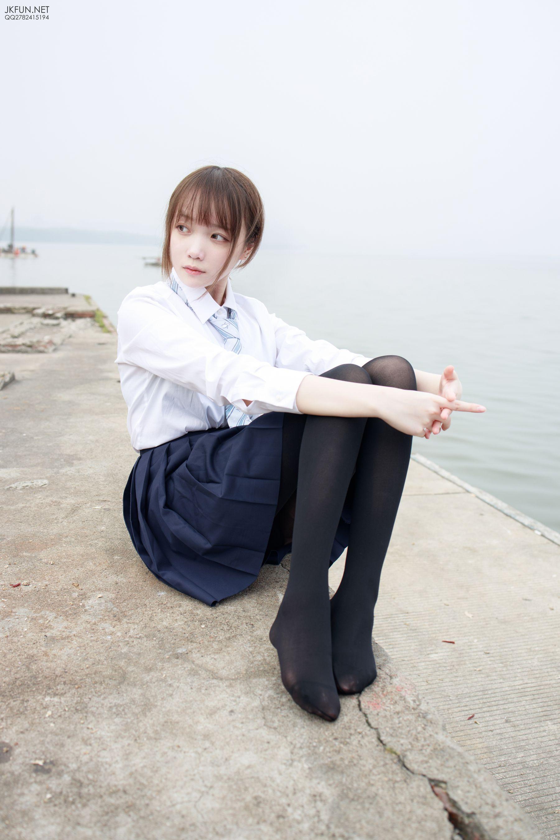 [森萝财团] JKFUN-006 Aika 日系黑丝 [140P]插图2
