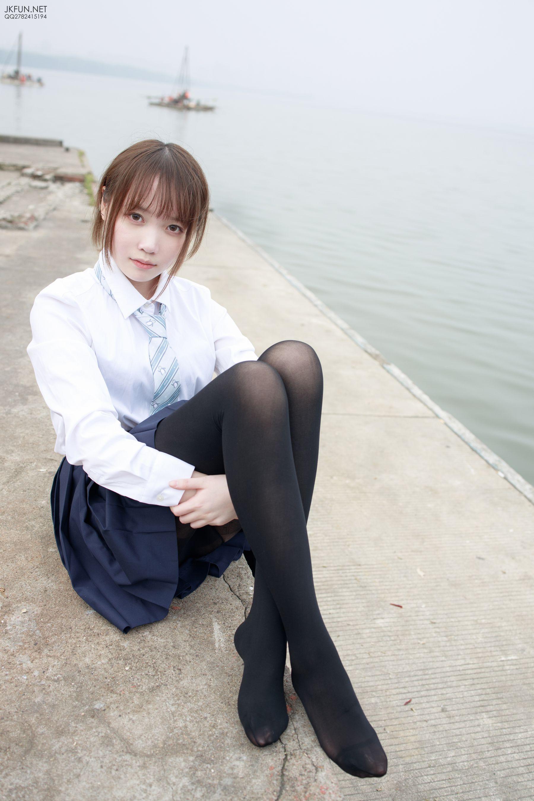 [森萝财团] JKFUN-006 Aika 日系黑丝 [140P]插图3