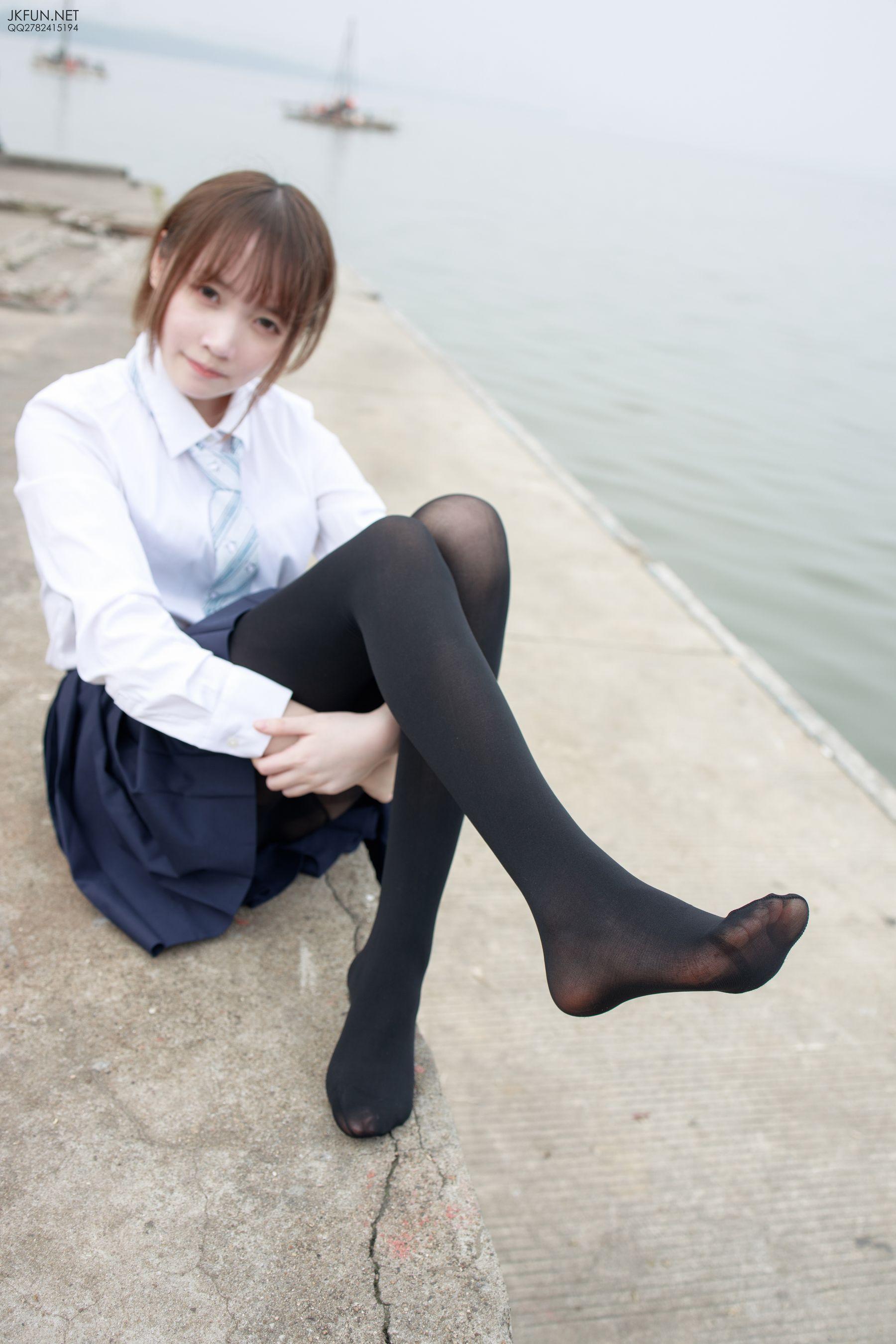 [森萝财团] JKFUN-006 Aika 日系黑丝 [140P]插图4