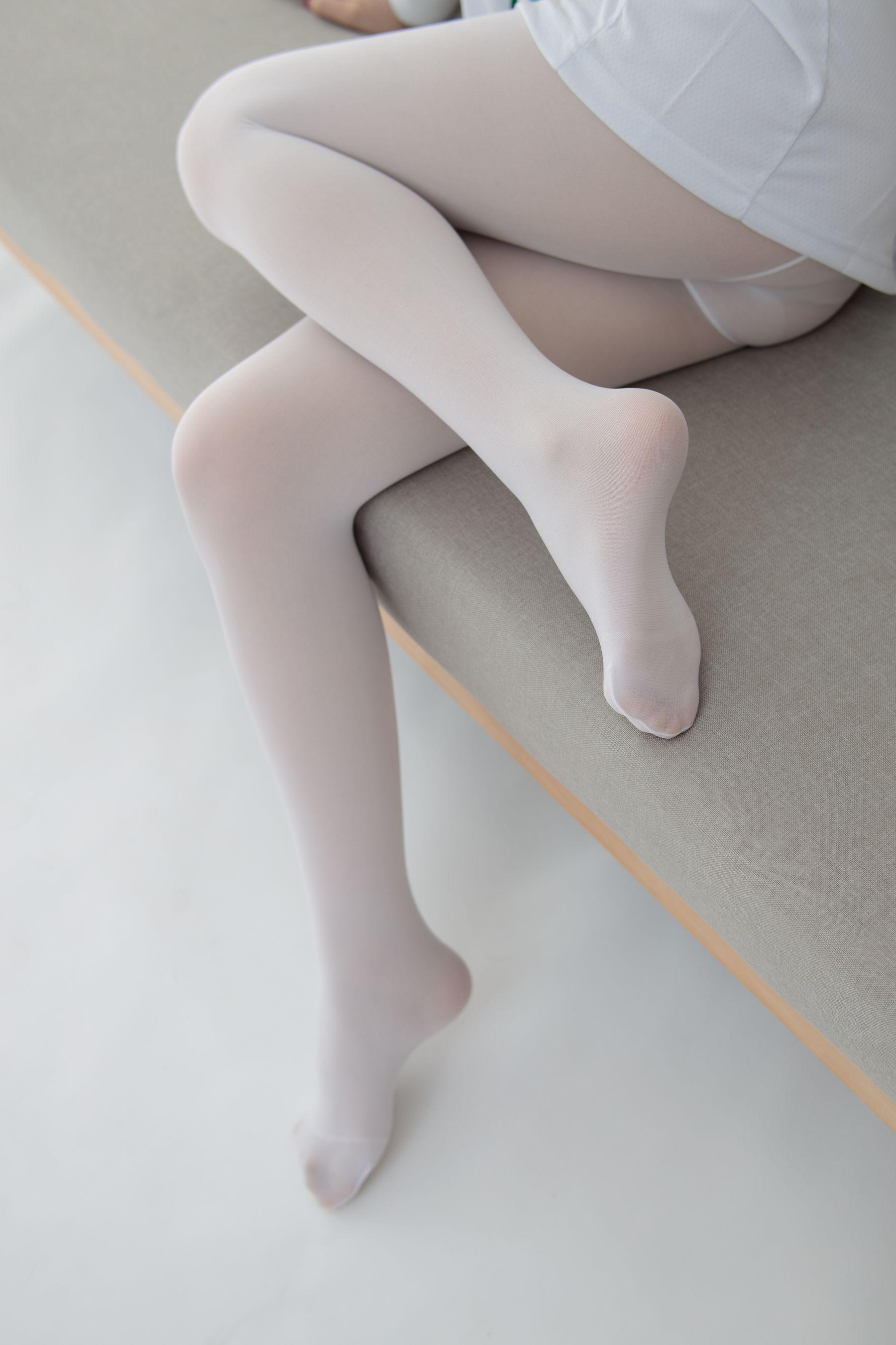 [森萝财团] JKFUN-044 卉子 80D白丝与篮球无关 R16 [60P]插图4