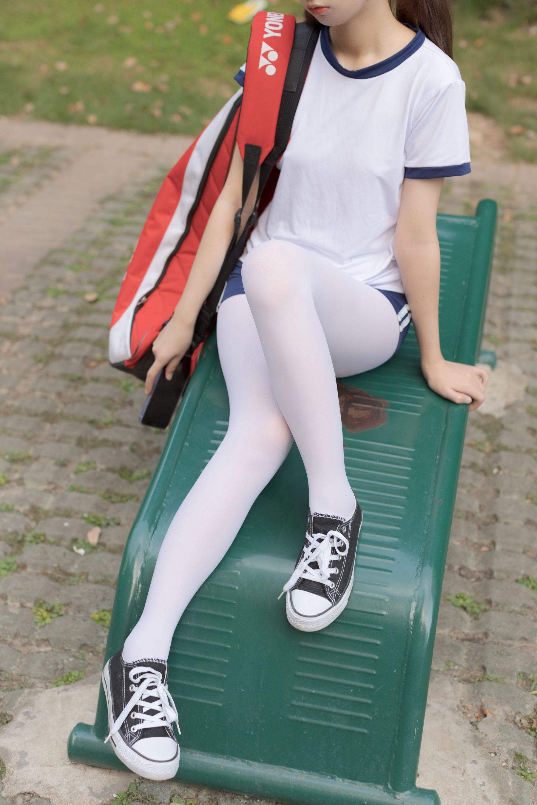 森萝财团 無料-006 鹿可 户外体操服 [19P]插图4